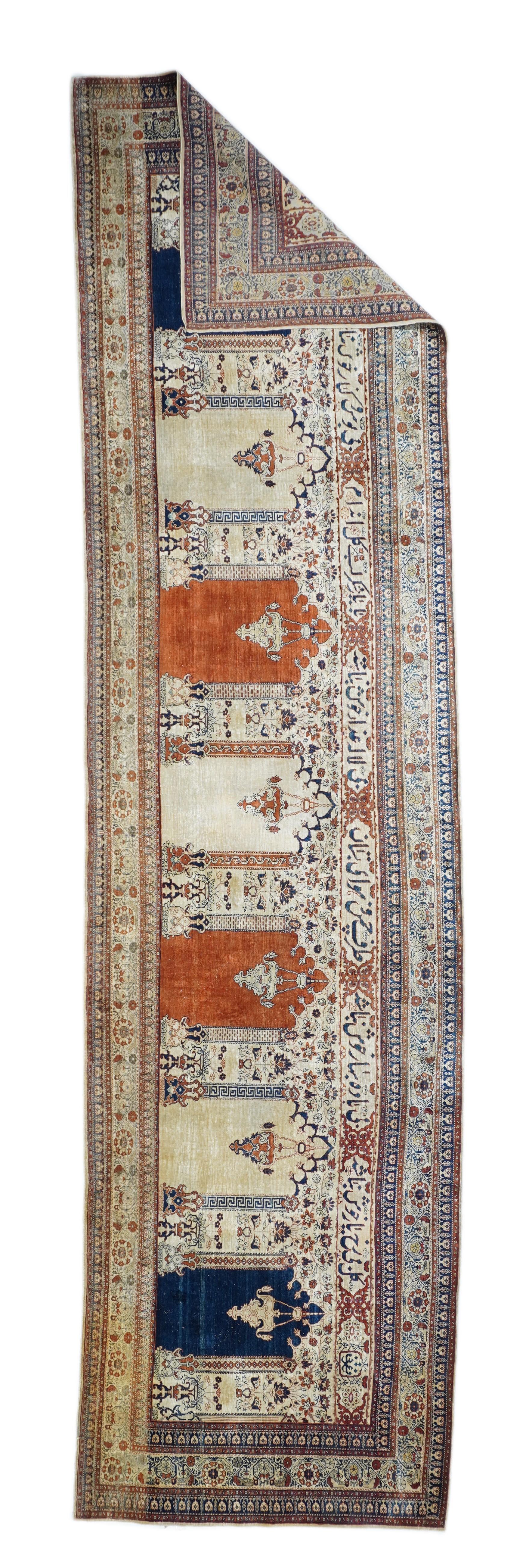 Alfombra antigua Tabriz 3'6'' x 13'9''.