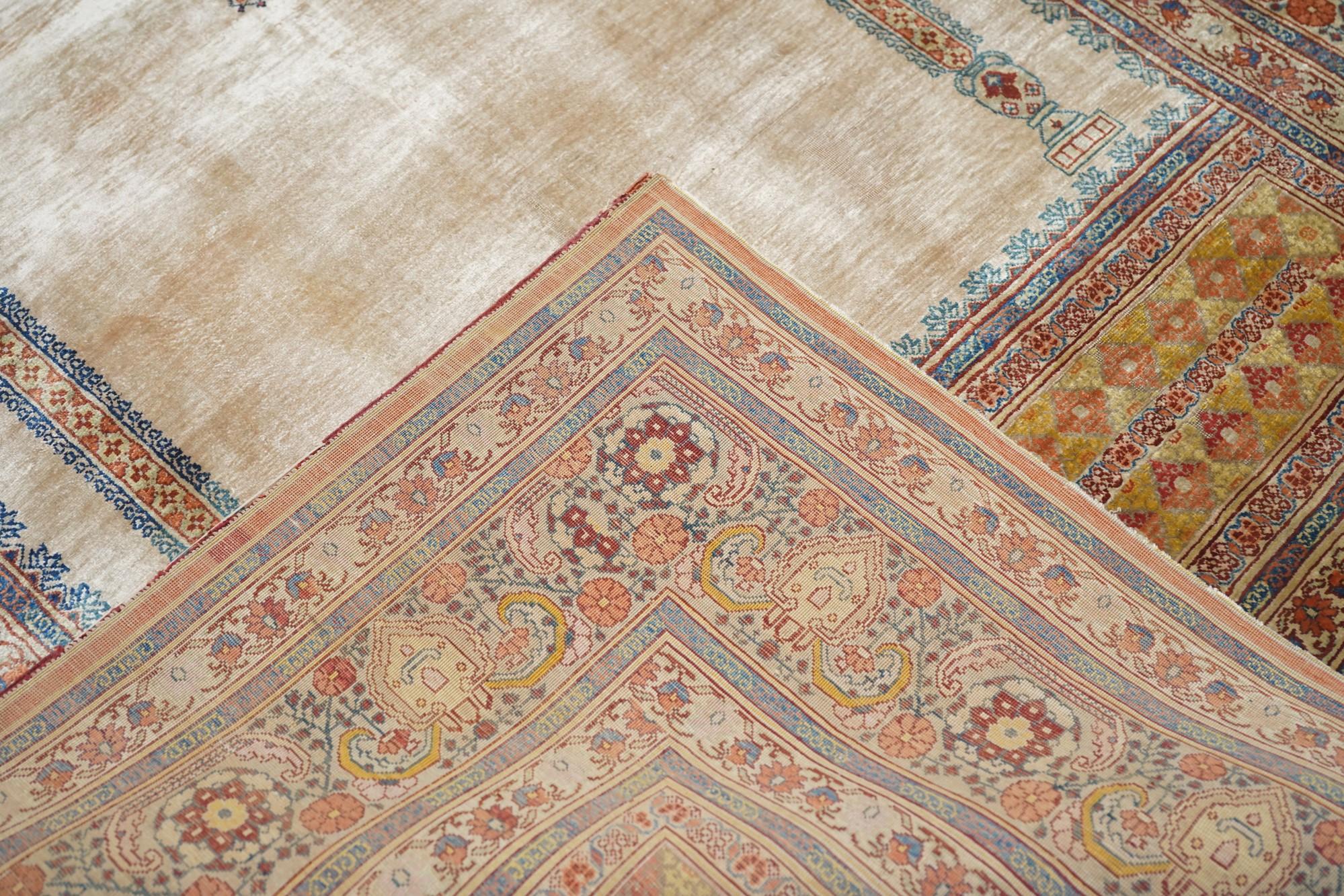 Antiker Seiden-Tabriz-Teppich im Angebot 8