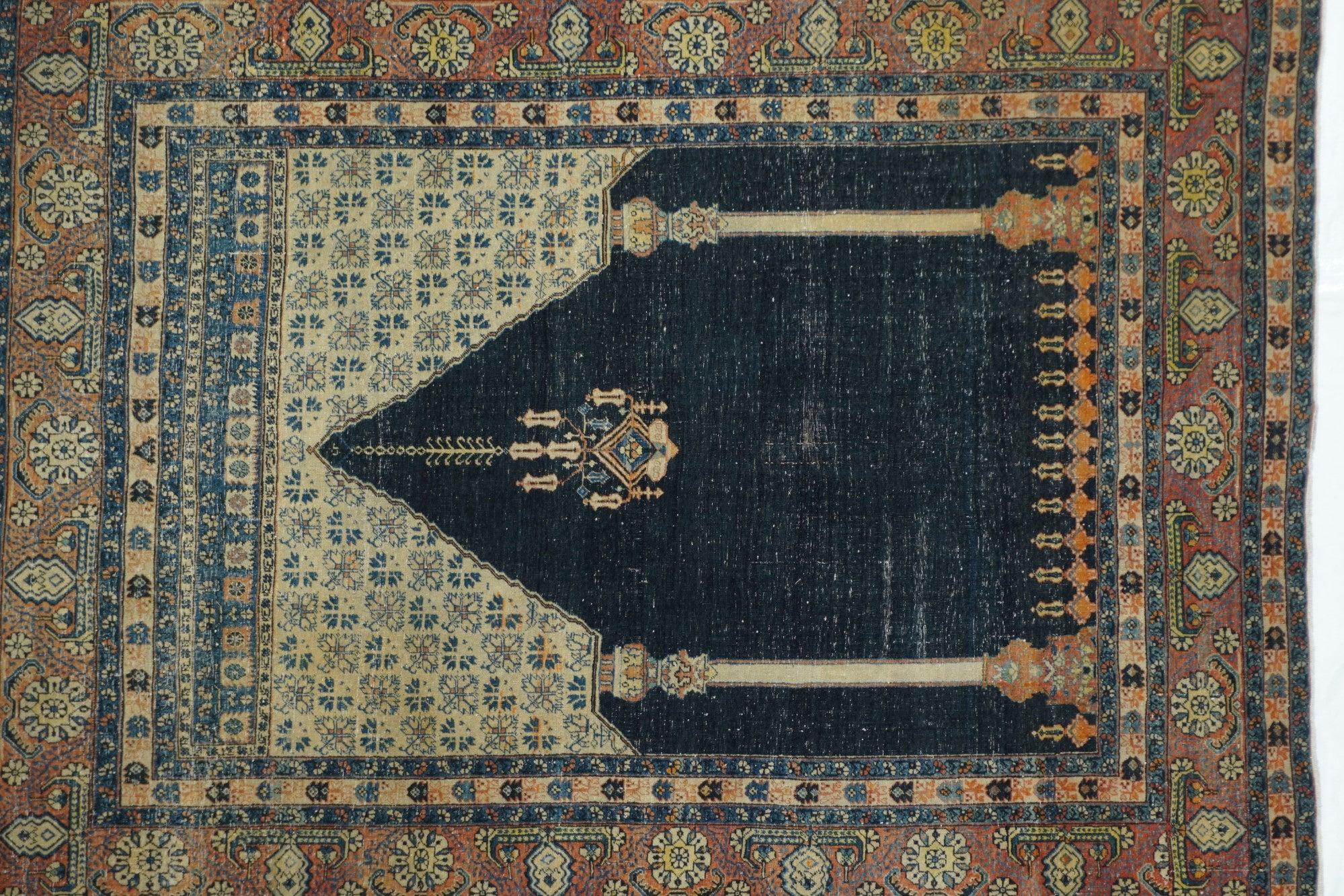Persiano Tappeto Tabriz antico 4'5'' x 5'9'' in vendita