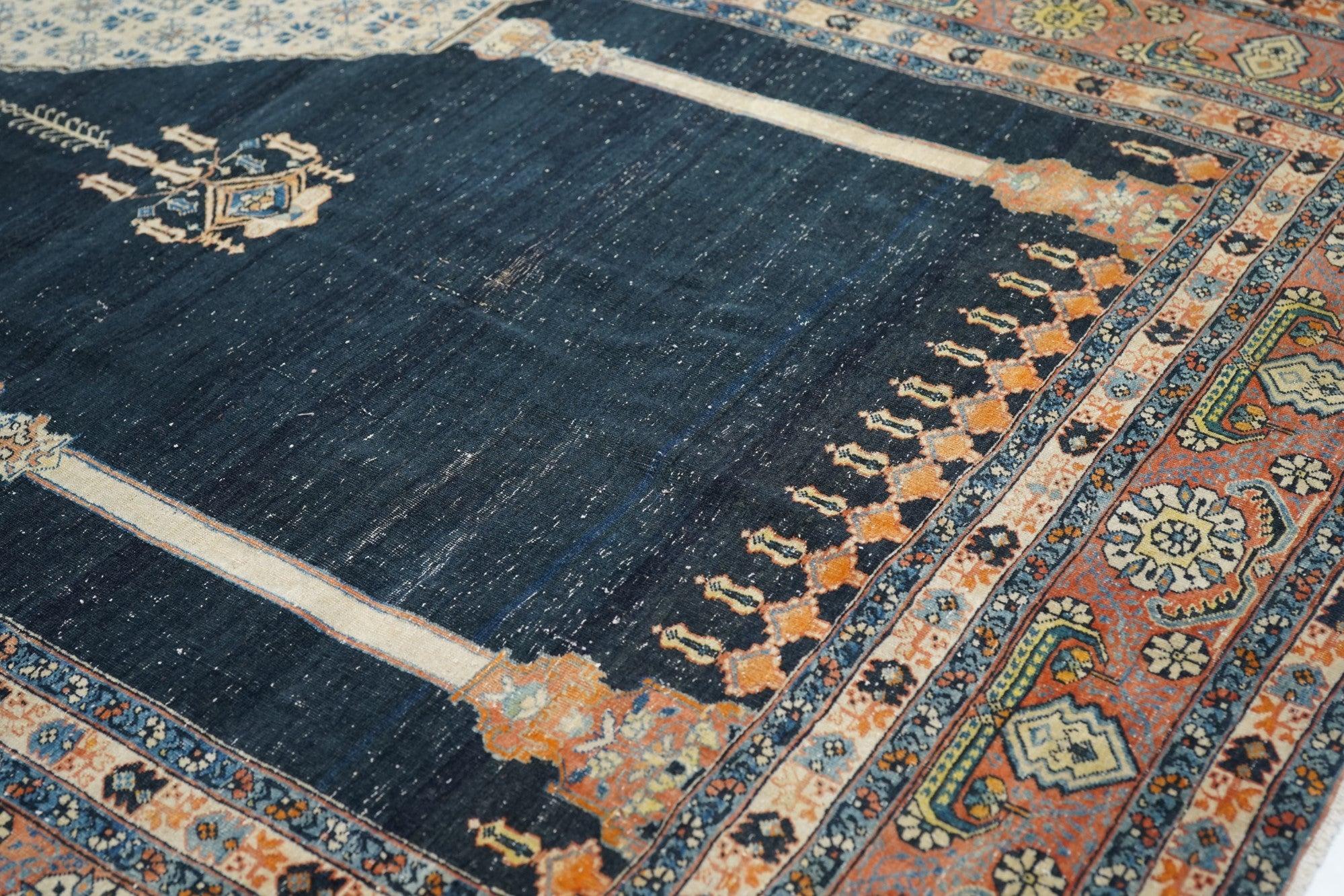 XX secolo Tappeto Tabriz antico 4'5'' x 5'9'' in vendita
