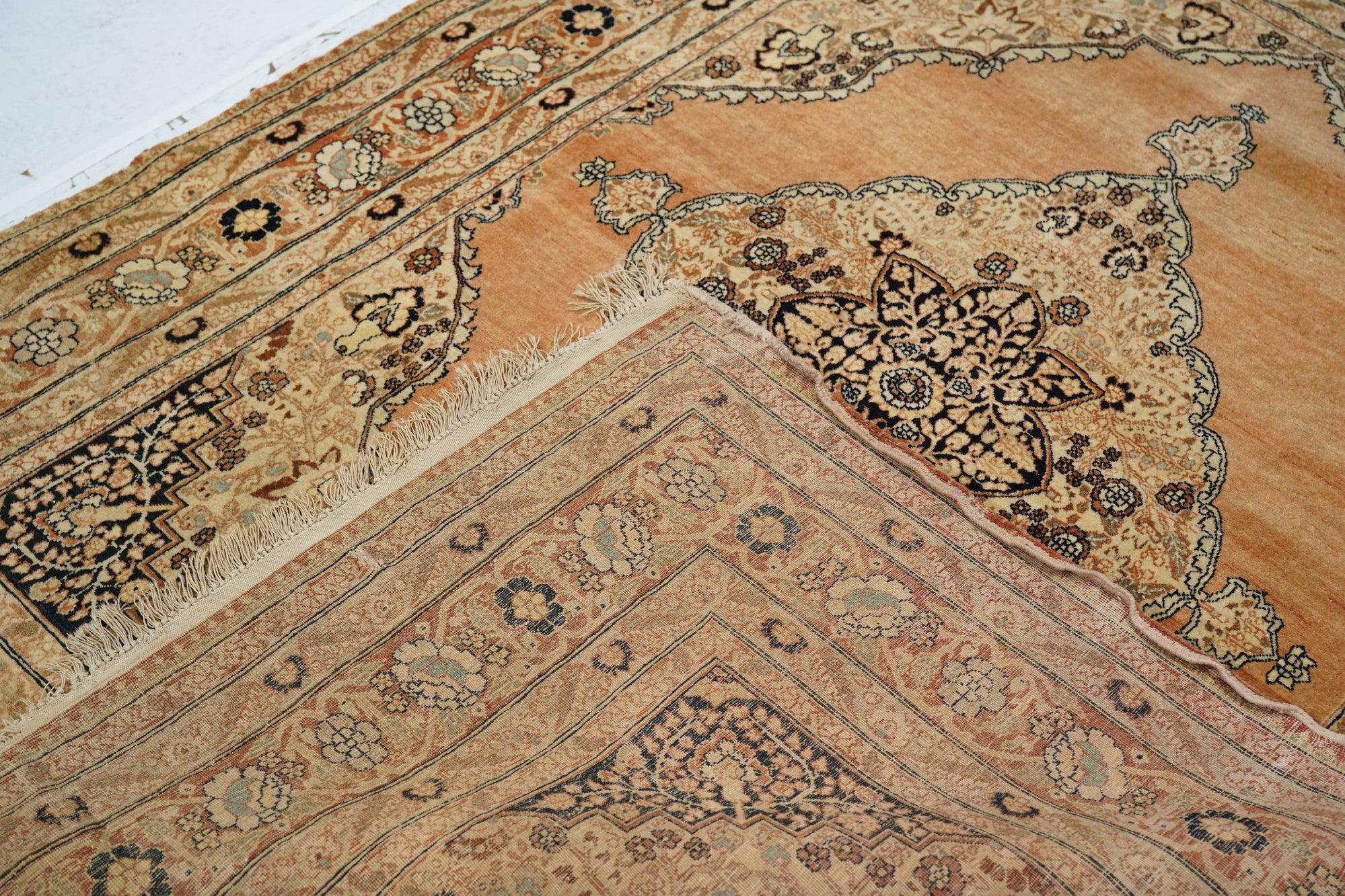 Antique Tabriz Rug 4'5'' x 6'0'' For Sale 1
