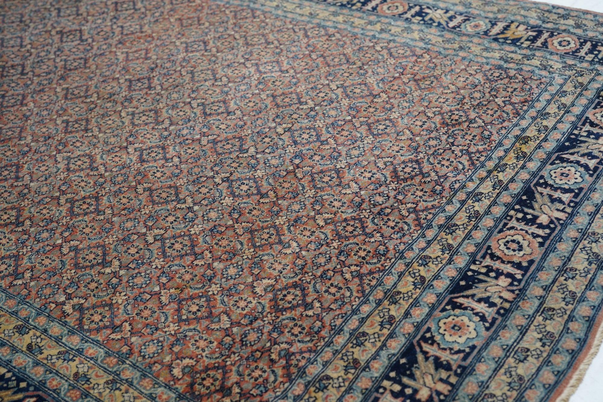 Tappeto Tabriz antico 4'8'' x 6'3'' In condizioni buone in vendita a New York, NY