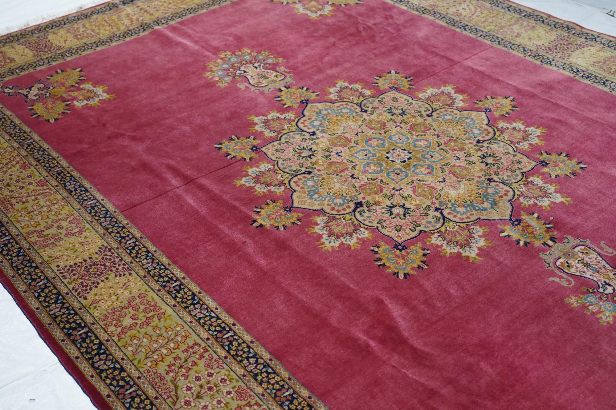 Late 19th Century Antique Tabriz Rug For Sale