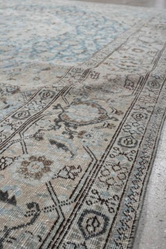 Antiker Täbris-Teppich, blaues Rautenmedaillon, CIRCA 1930