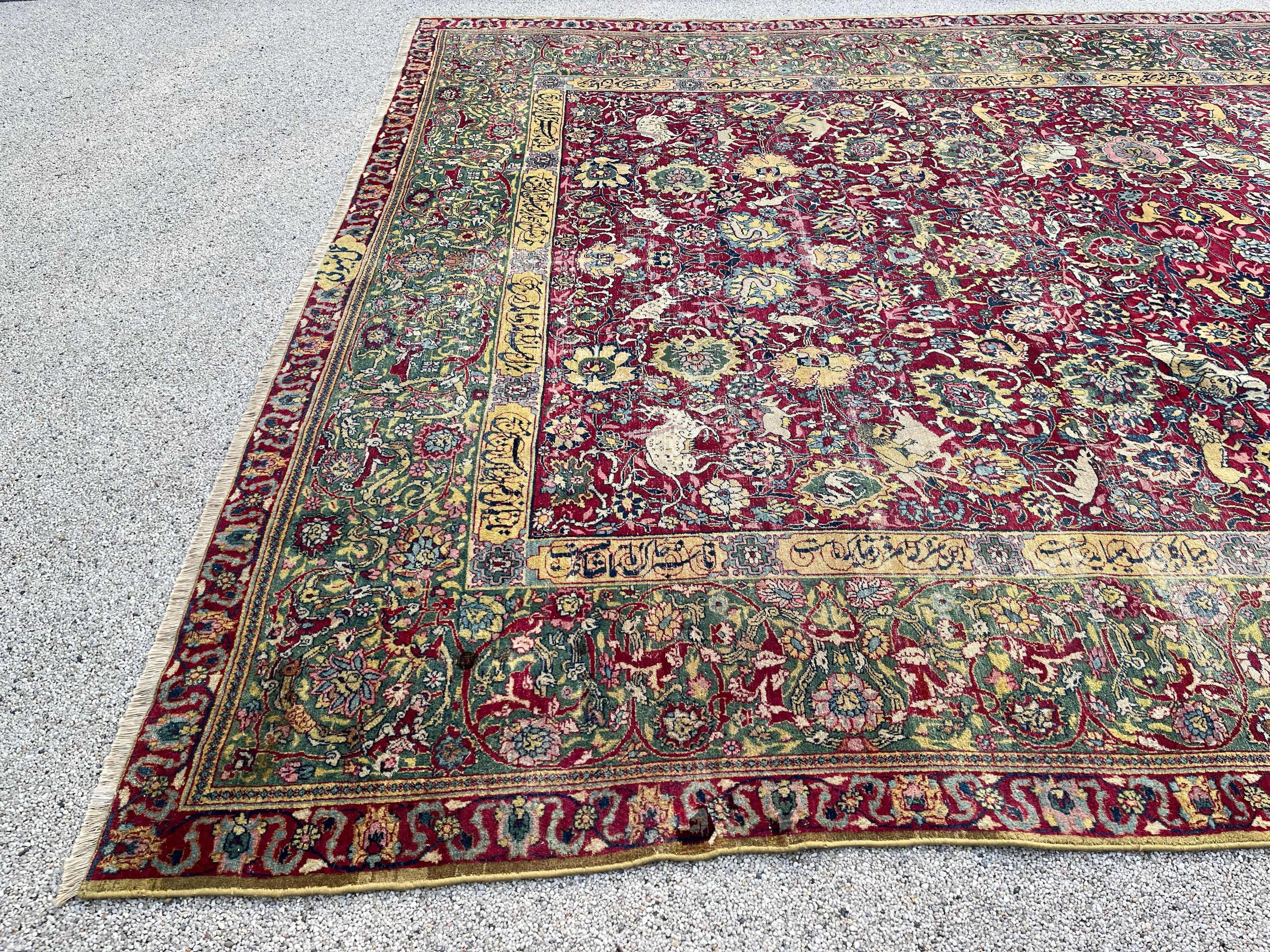 Antique Tabriz Rug In Distressed Condition For Sale In RÉDING, FR