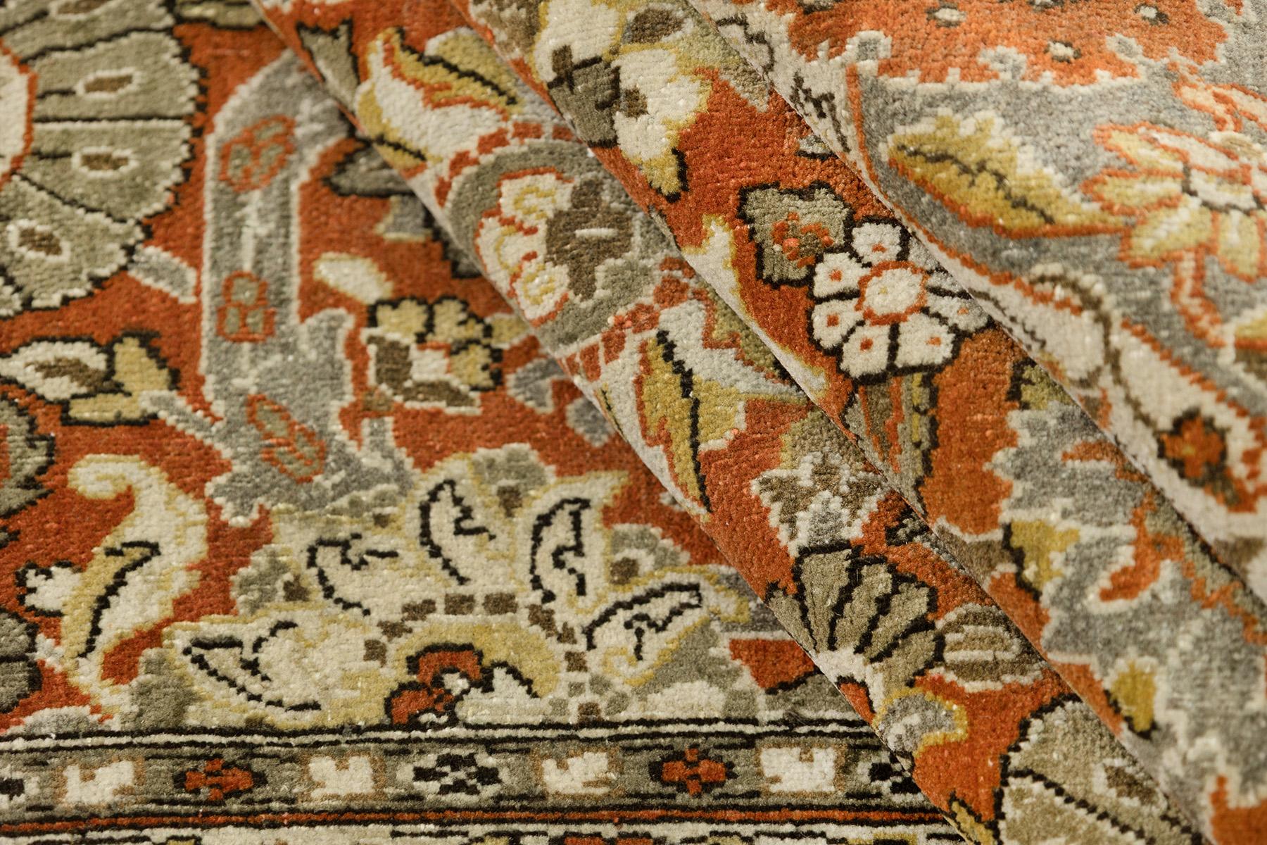 Antiker Tabriz-Teppich, handgeknüpft, 6,7 × 4,3 Fuß - Beige, Grau & Rot (Wolle) im Angebot