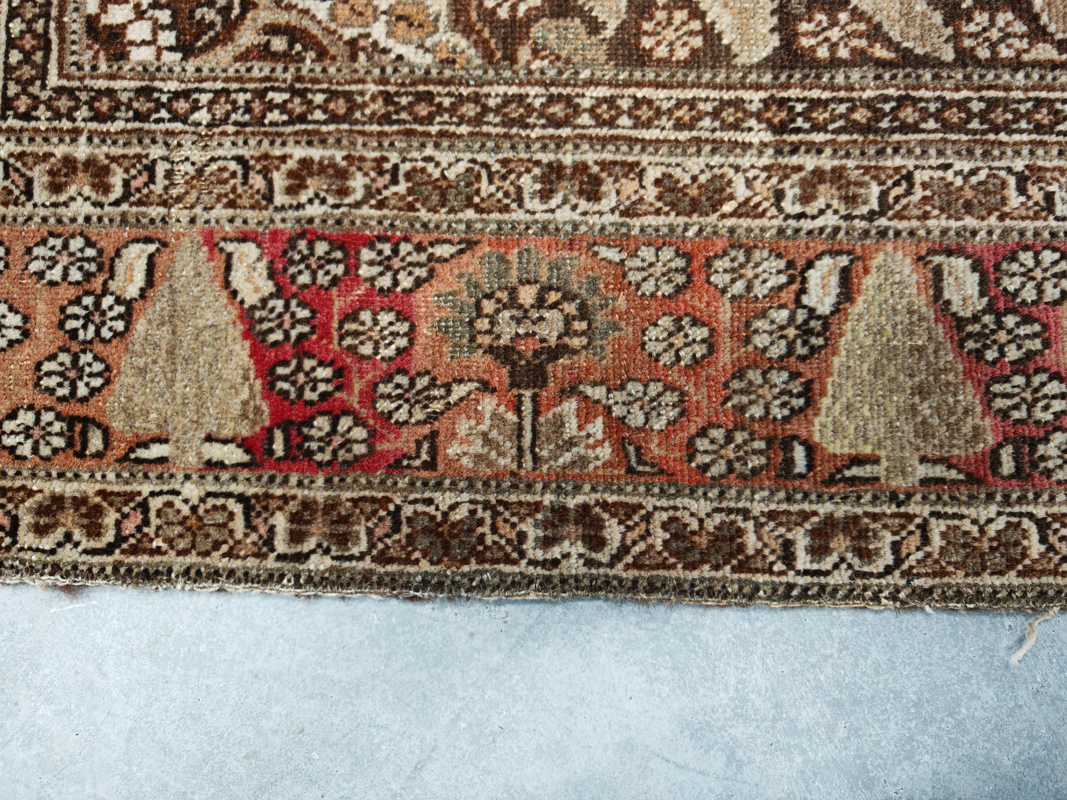 Antiker Täbris-Teppich in prächtigen Farbtönen, 100% Wolle, Westasien 1920er Jahre im Angebot 3