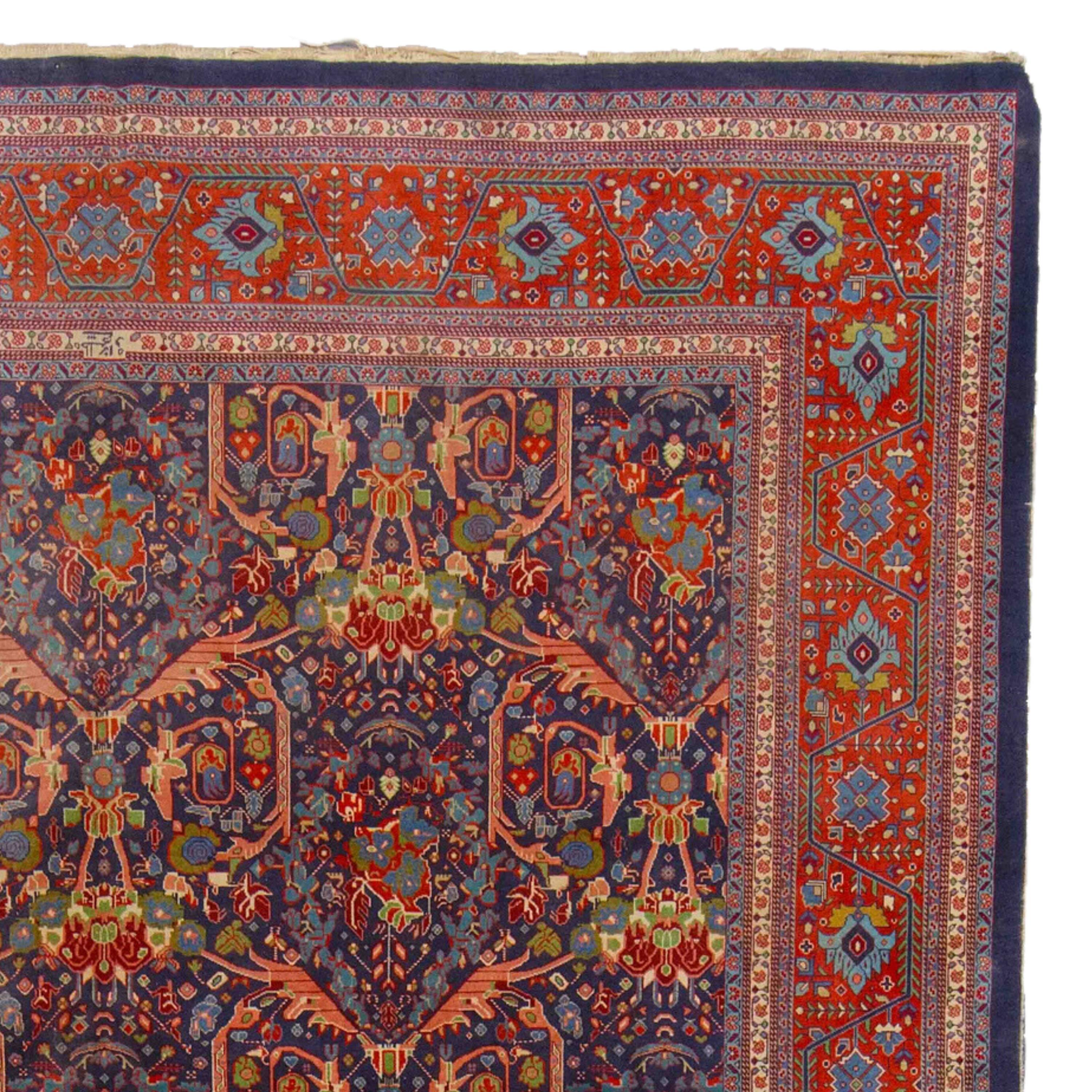 Antique Tabriz Rug - Late of 19th Century Tebriz Rug, Antique Tabriz Rug In Good Condition For Sale In Sultanahmet, 34
