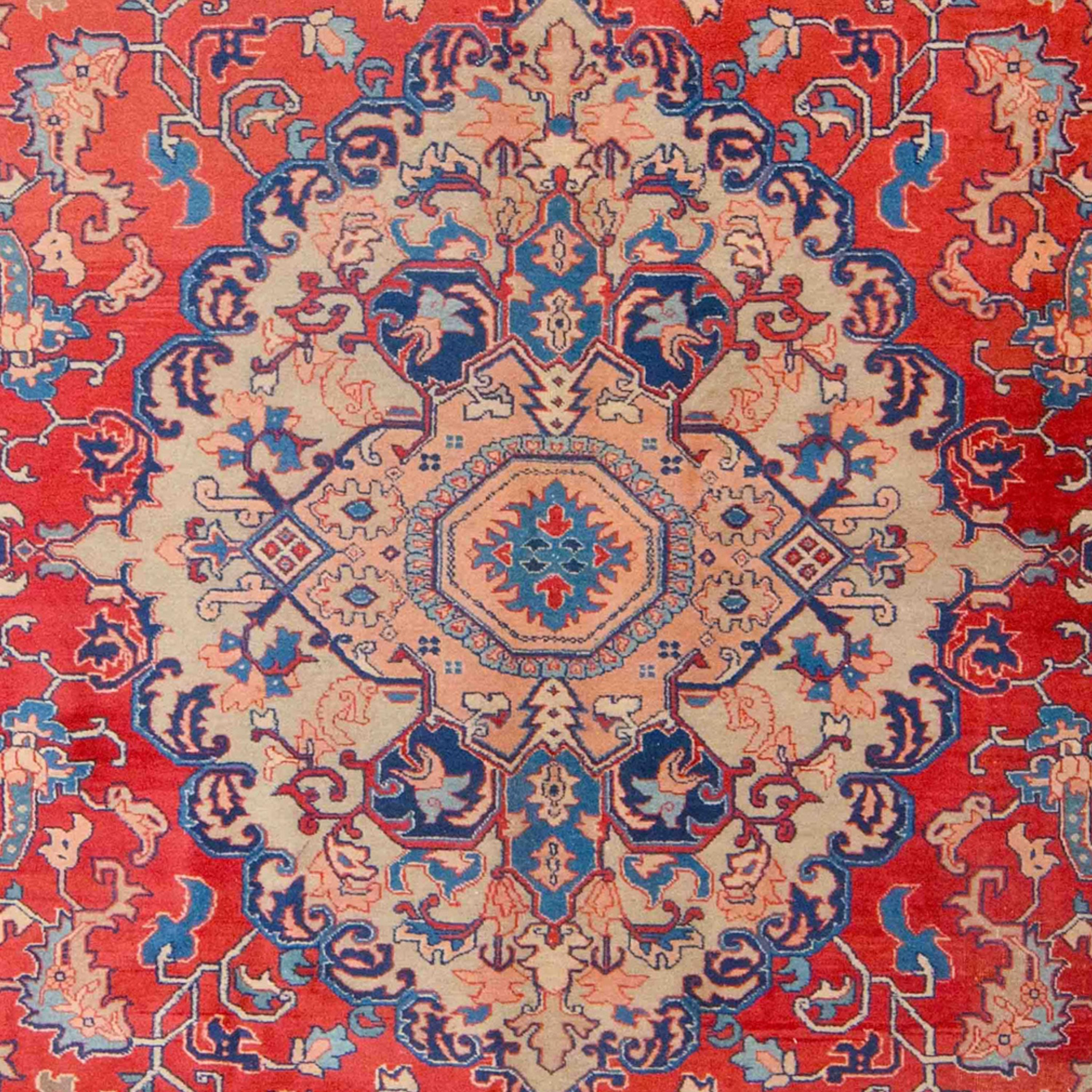 Antiker Täbris-Teppich - Tebriz-Teppich aus dem späten 19. Jahrhundert in gutem Zustand (Aserbaidschanisch) im Angebot