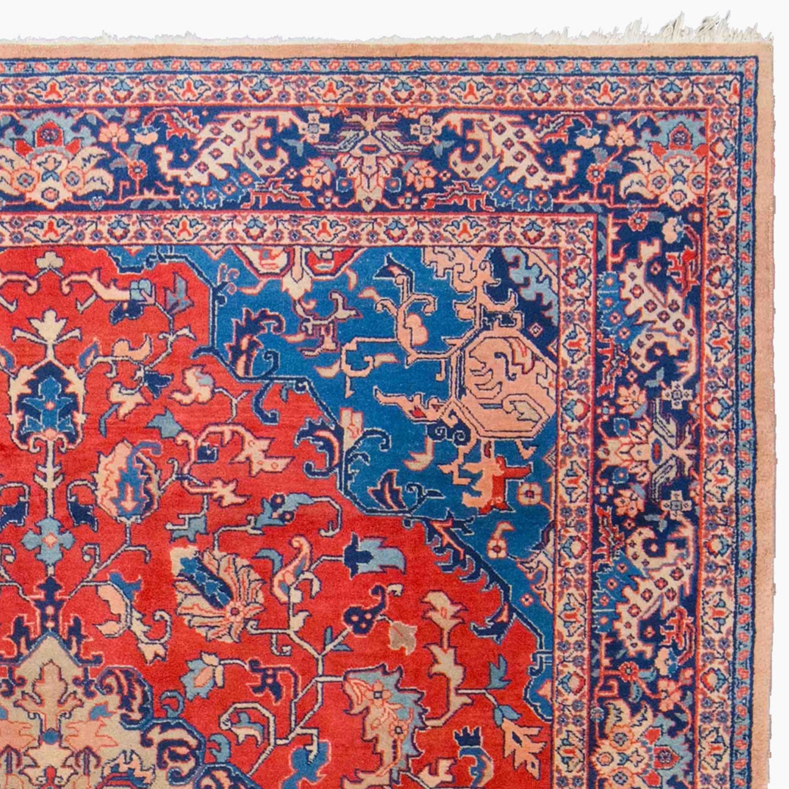 Antique Tabriz Rug - Late of 19th Century Tebriz Rug in Good Condition In Good Condition For Sale In Sultanahmet, 34