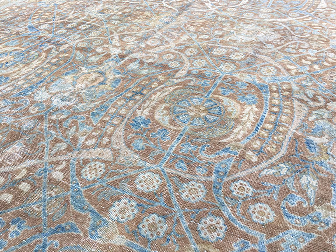 Antique Tabriz Rug  Persian Rugs Circa Date 1900 In Good Condition For Sale In Los Angeles, CA