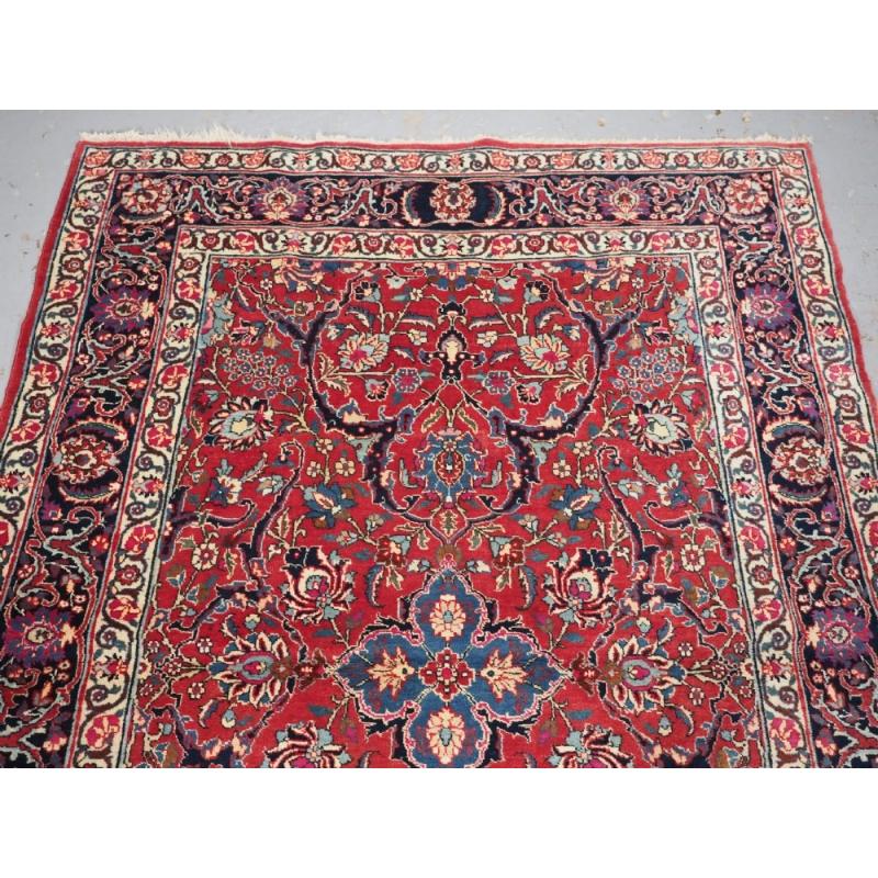Inconnu Tapis ancien de Tabriz à Classic Design/One Design, Circa 1920 (1) en vente