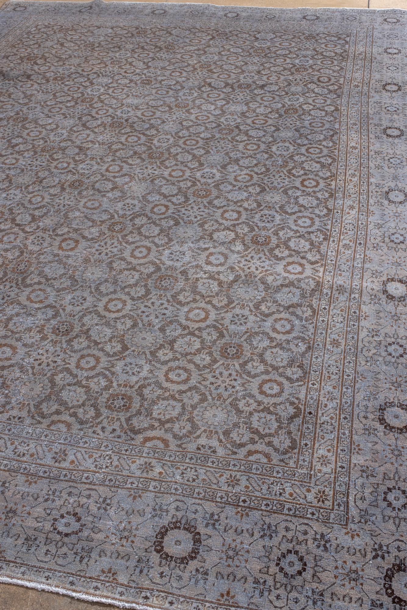 Antiker Täbris mit Mina Khani-Design aus Täbris (Persisch) im Angebot