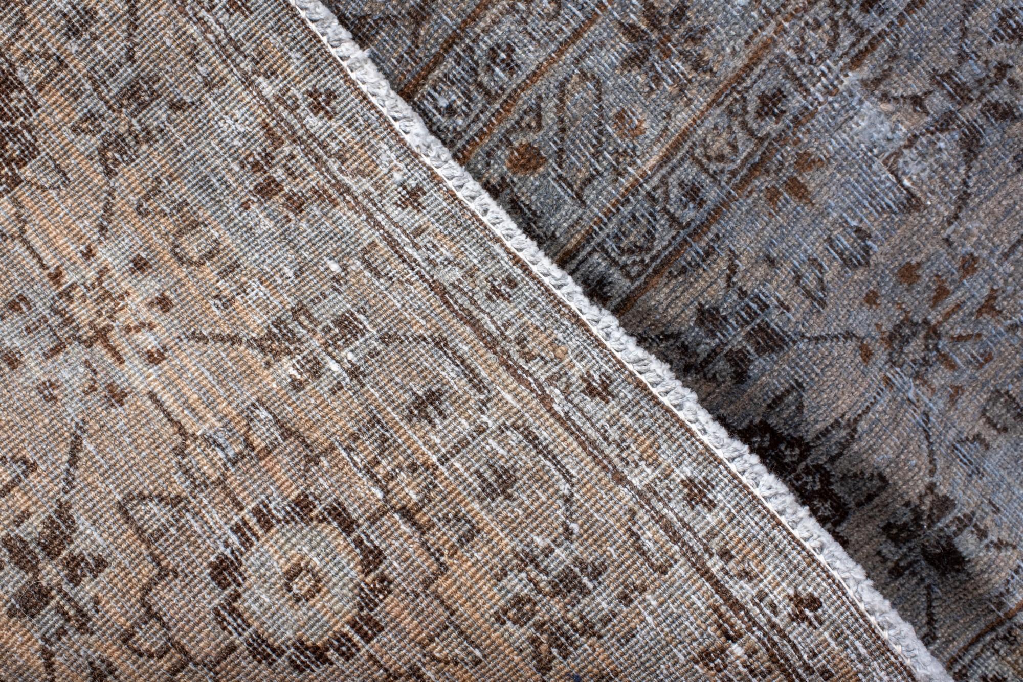 Antiker Täbris mit Mina Khani-Design aus Täbris (20. Jahrhundert) im Angebot