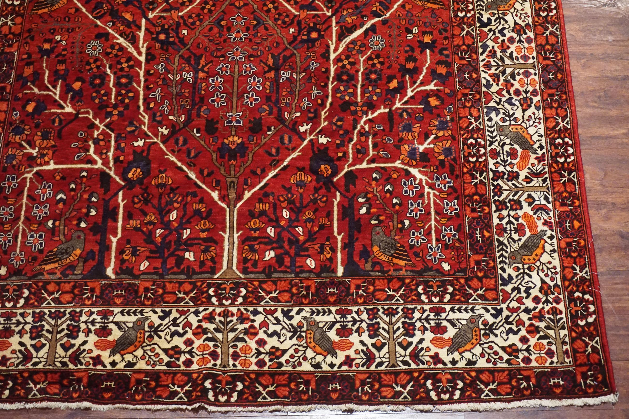 Tabriz antique avec oiseaux et arbre de vie Excellent état - En vente à Laguna Hills, CA