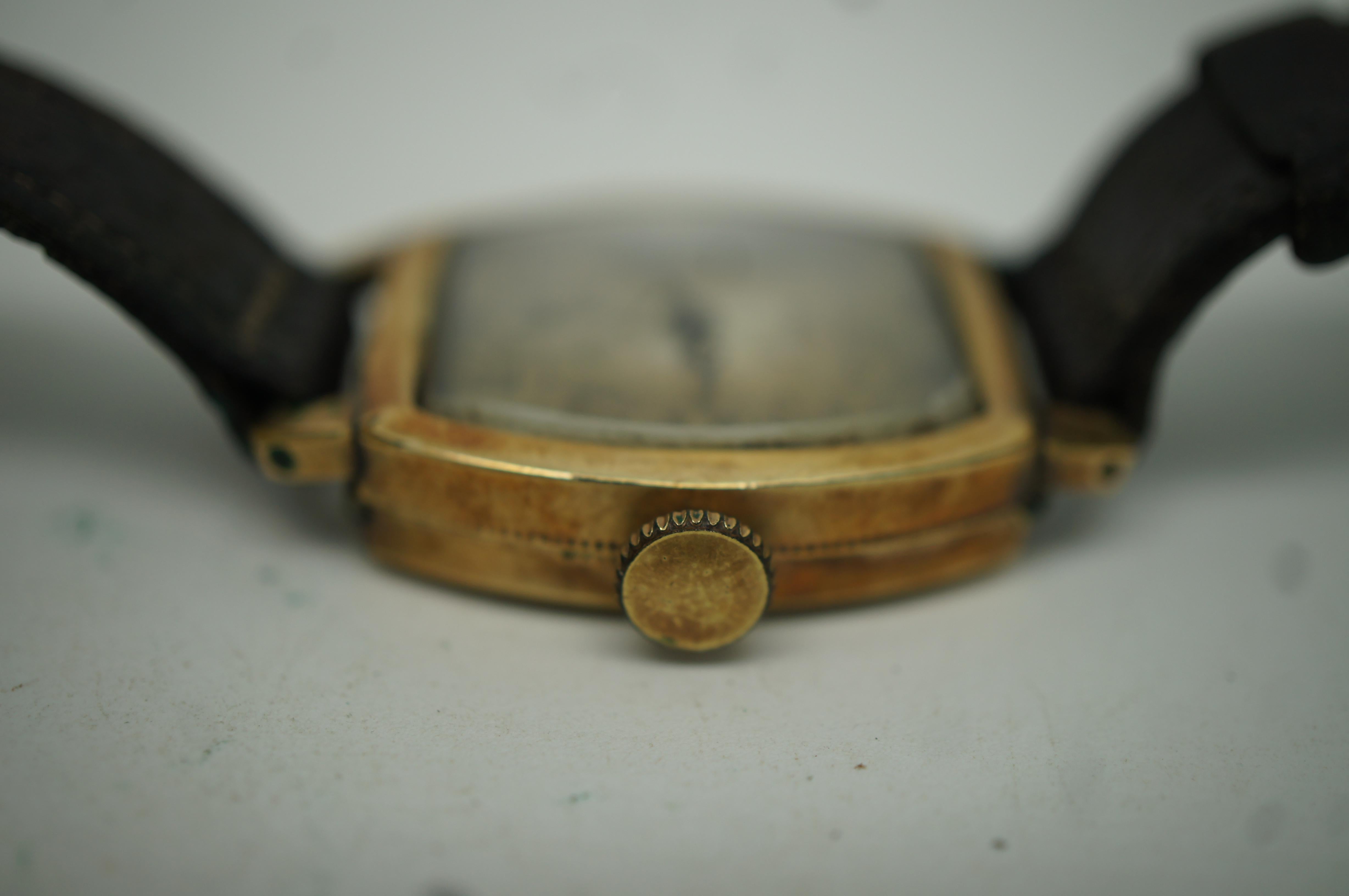 Antique Tacy Watch Co. Cyma 15 Jewel Wrist Watch Timepiece for Parts In Good Condition For Sale In Dayton, OH