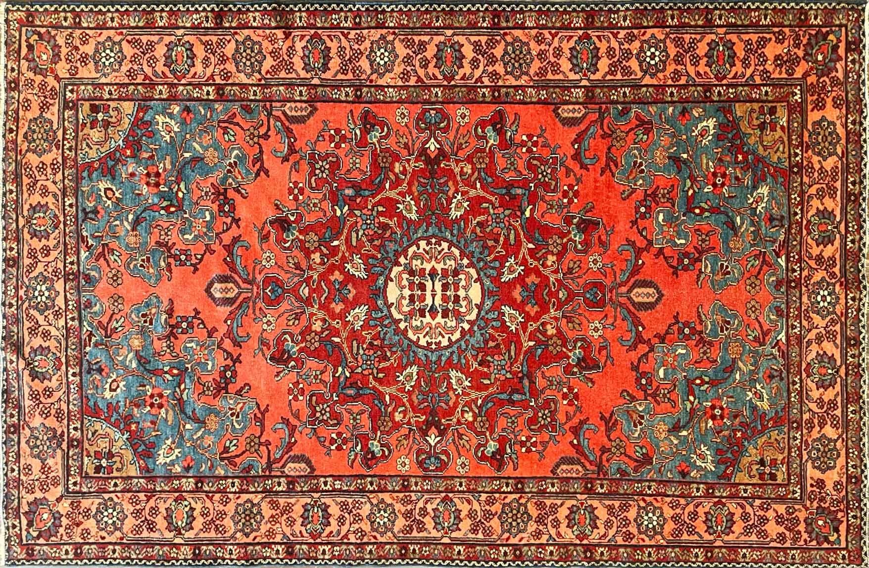 Beautiful colors with fine quality, circa 1920. Handwoven Lilihan rug. Produced south of the city of Arak by Armenians in Persia, Lilihan rugs are known for their design. Traditionally designed with a curvilinear lattice with traditional floral