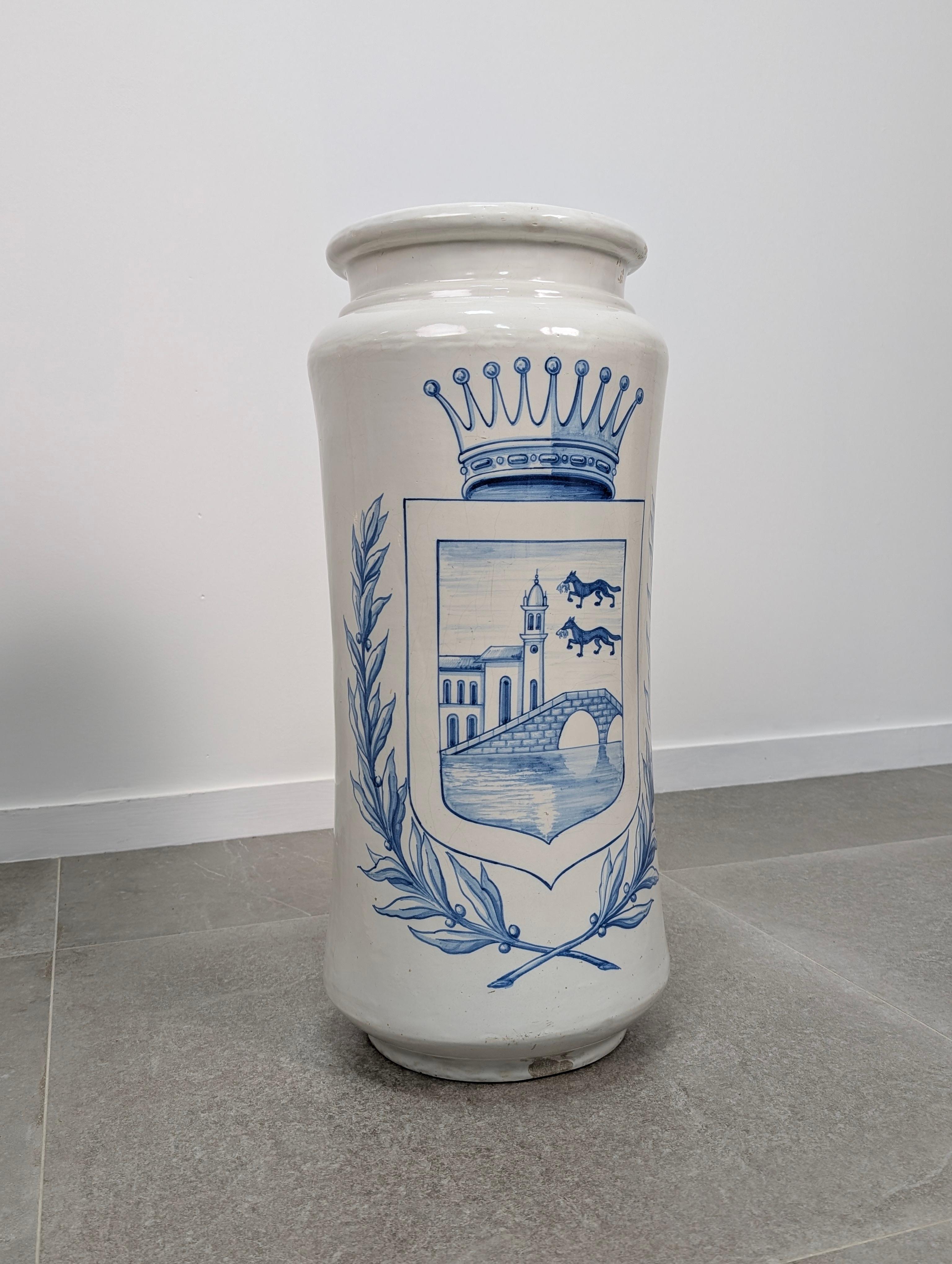 Antique Talavera Ceramic Umbrella and Walking Stick Stand with Bilbao Coat For Sale 1