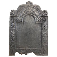 Revestimiento o trasera de chimenea alta antigua
