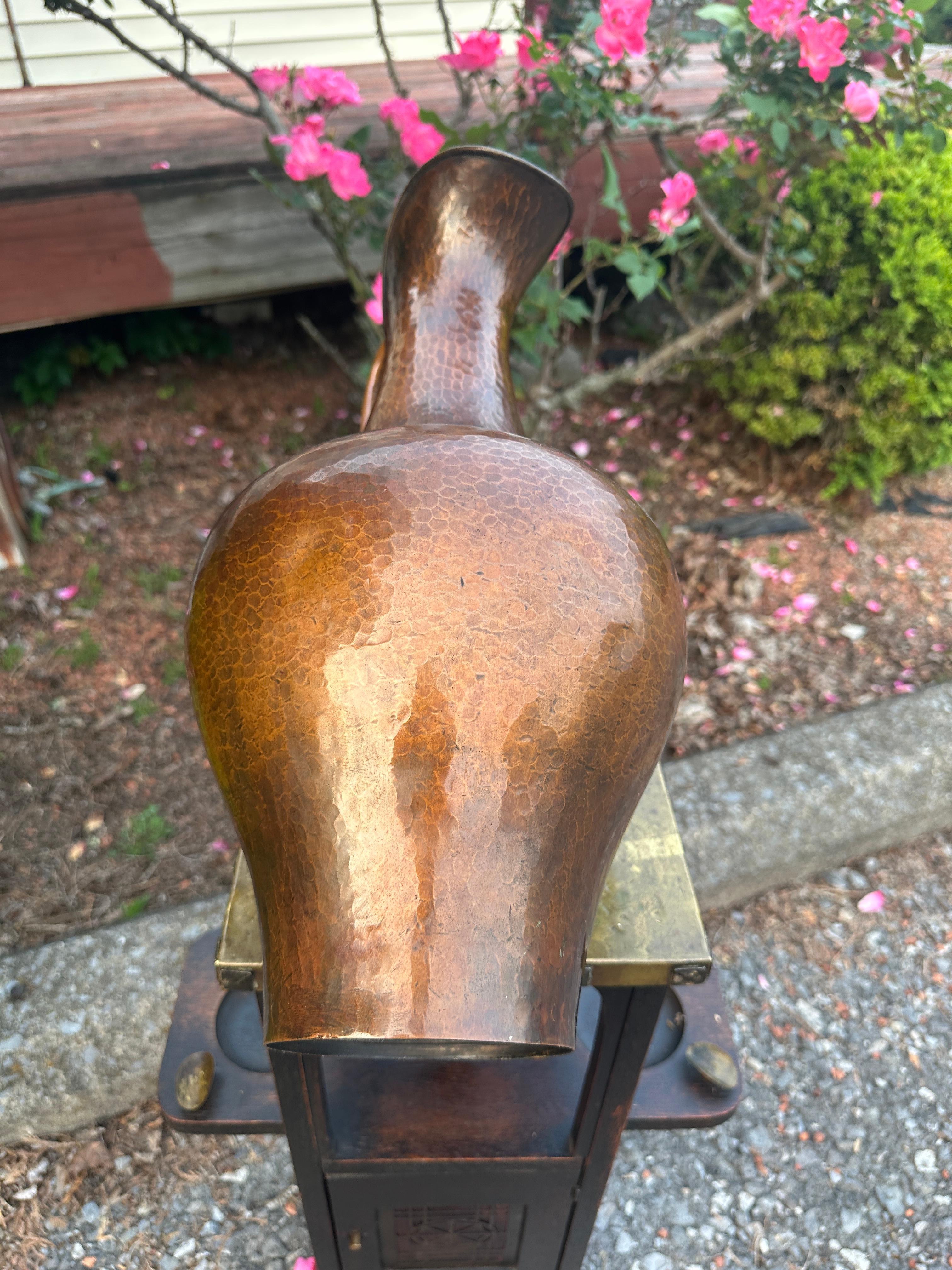 Antique Tall Hammered Copper Pitcher -  Roycroft,  Stickley era            W7591 en venta 6