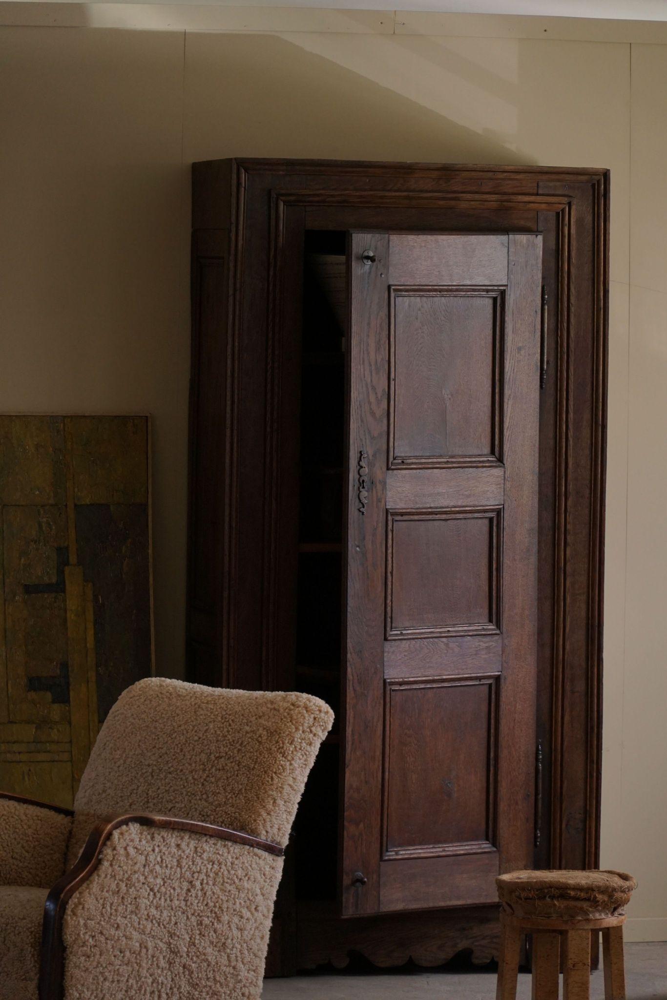 Antique Tall Oak Cabinet, Made by a French Cabinetmaker, Late 19th Century For Sale 8