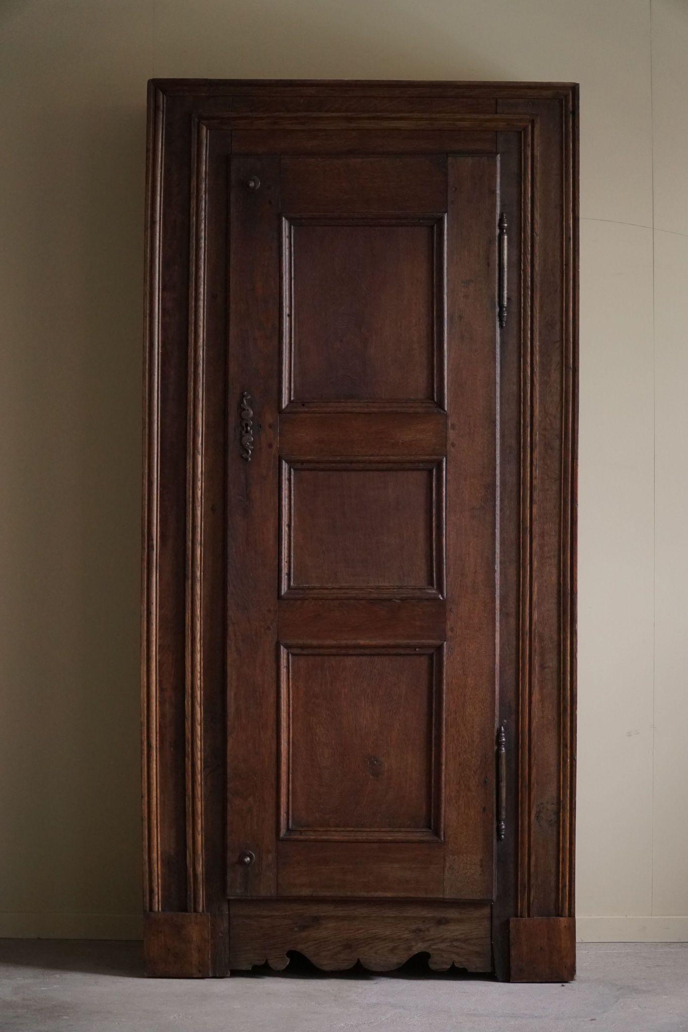 Antique Tall Oak Cabinet, Made by a French Cabinetmaker, Late 19th Century For Sale 1