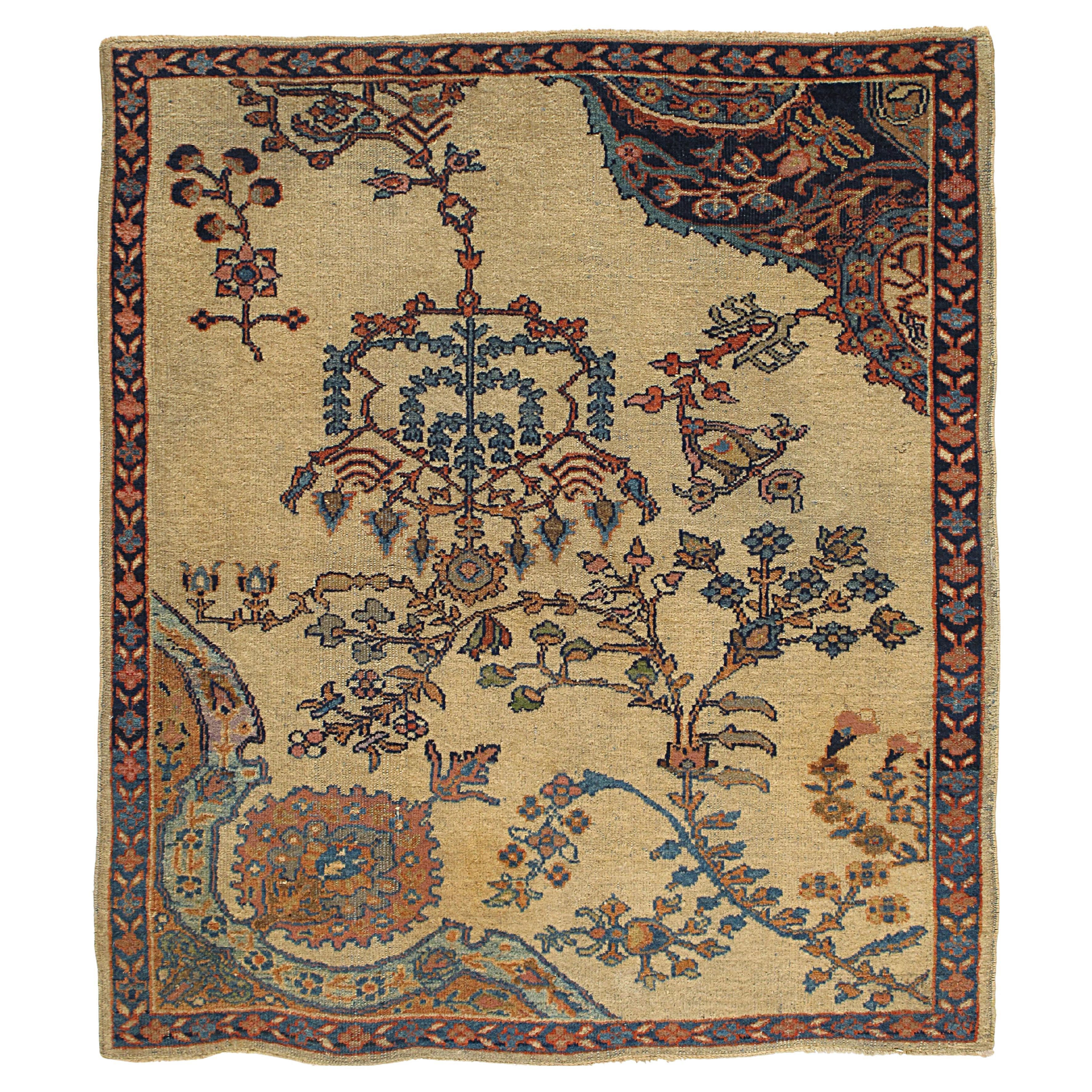 Antique Tan Persian Sultanabad Rug 3
5 x 4
. en vente