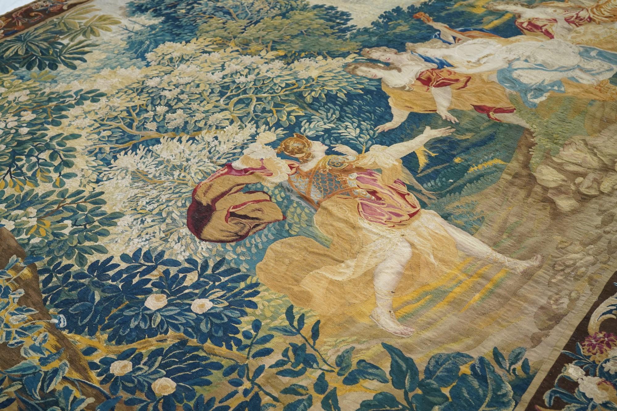 Antique Tapestry 9’4” x 14’10” In Good Condition For Sale In New York, NY
