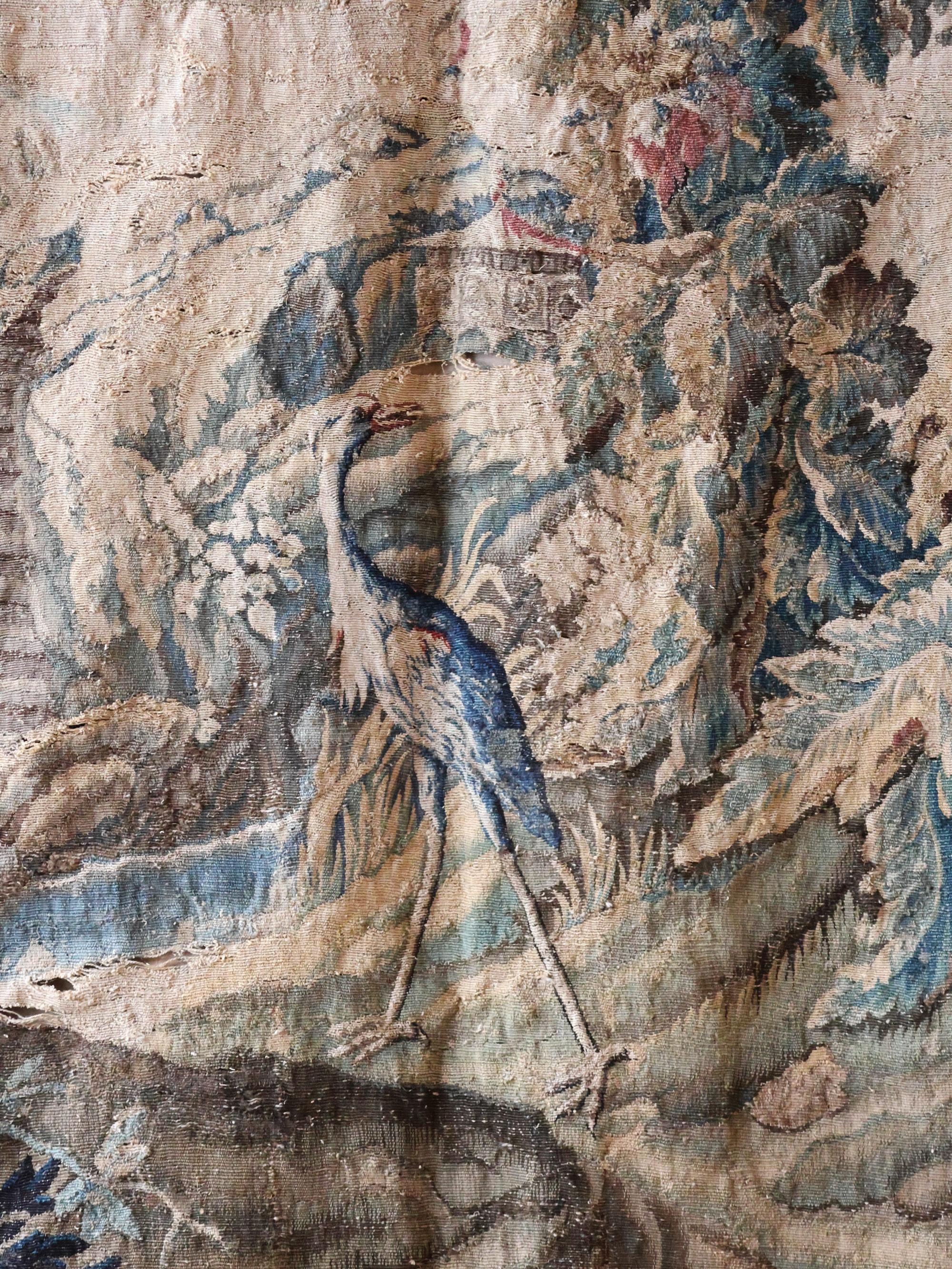 Tapisserie ancienne avec scène de chasse classique, Verdure ± 1700 Bon état - En vente à Baambrugge, NL