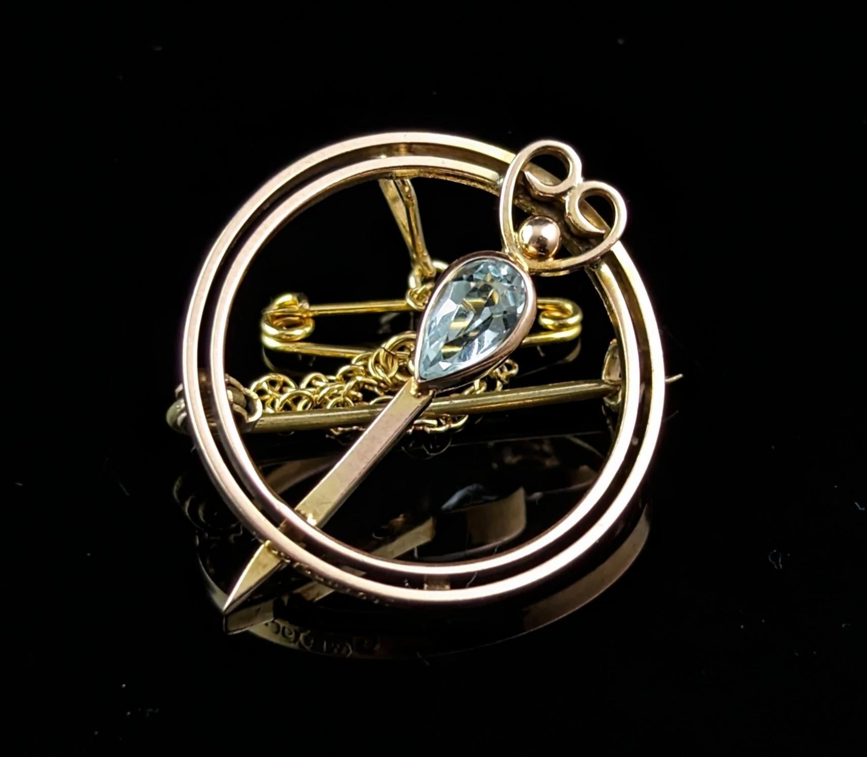 Antique Tara brooch, Irish Celtic, 9k gold and blue paste, Art Nouveau  For Sale 2