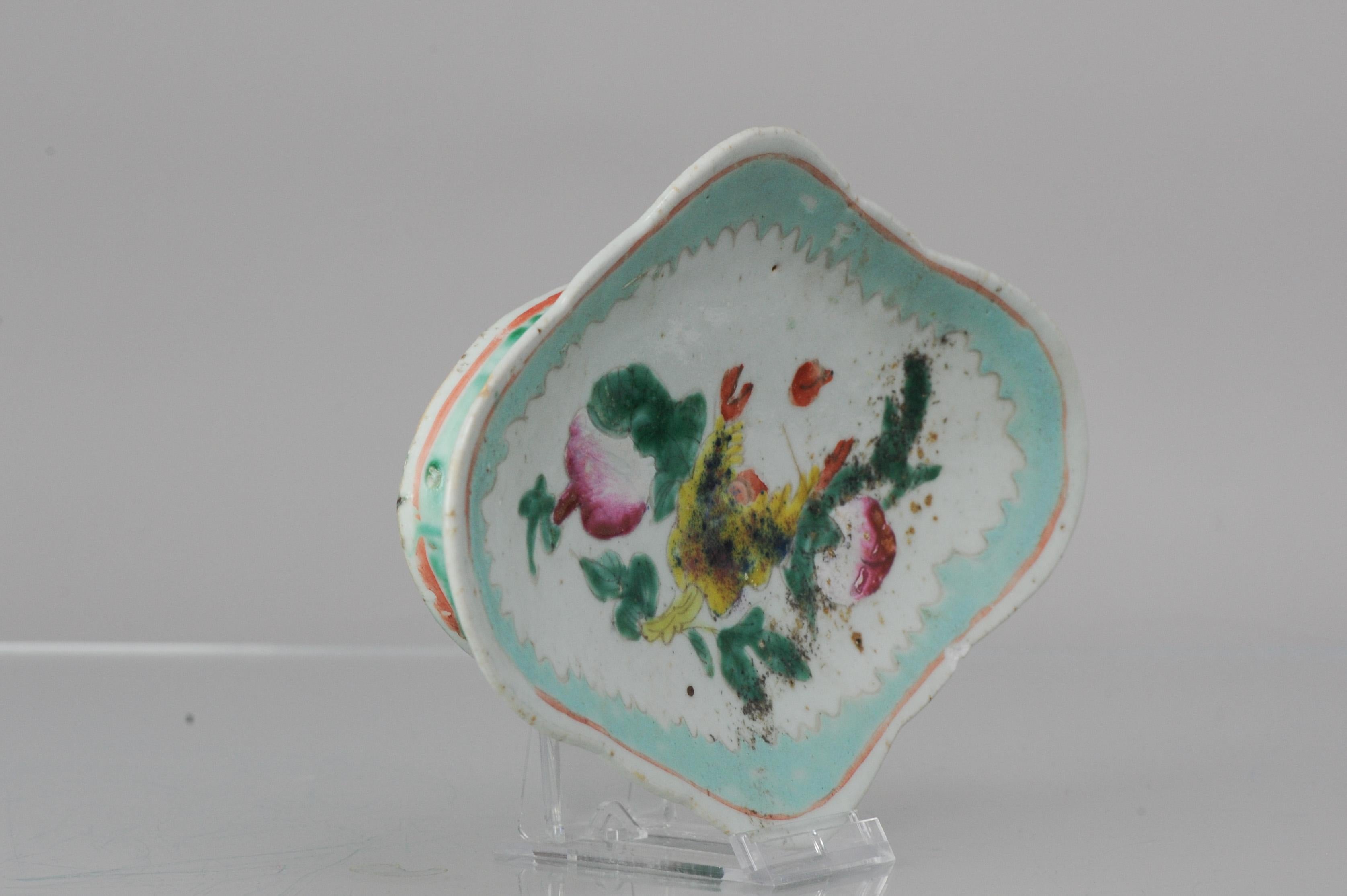 A high quality polychrome/famille rose bowl/altar dish from the 19th century. Delicate piece with unusual scene of flowers and fruits.

Additional information:
Material: Porcelain & Pottery
Type: Altar Dish
Region of Origin: China
Period: 19th