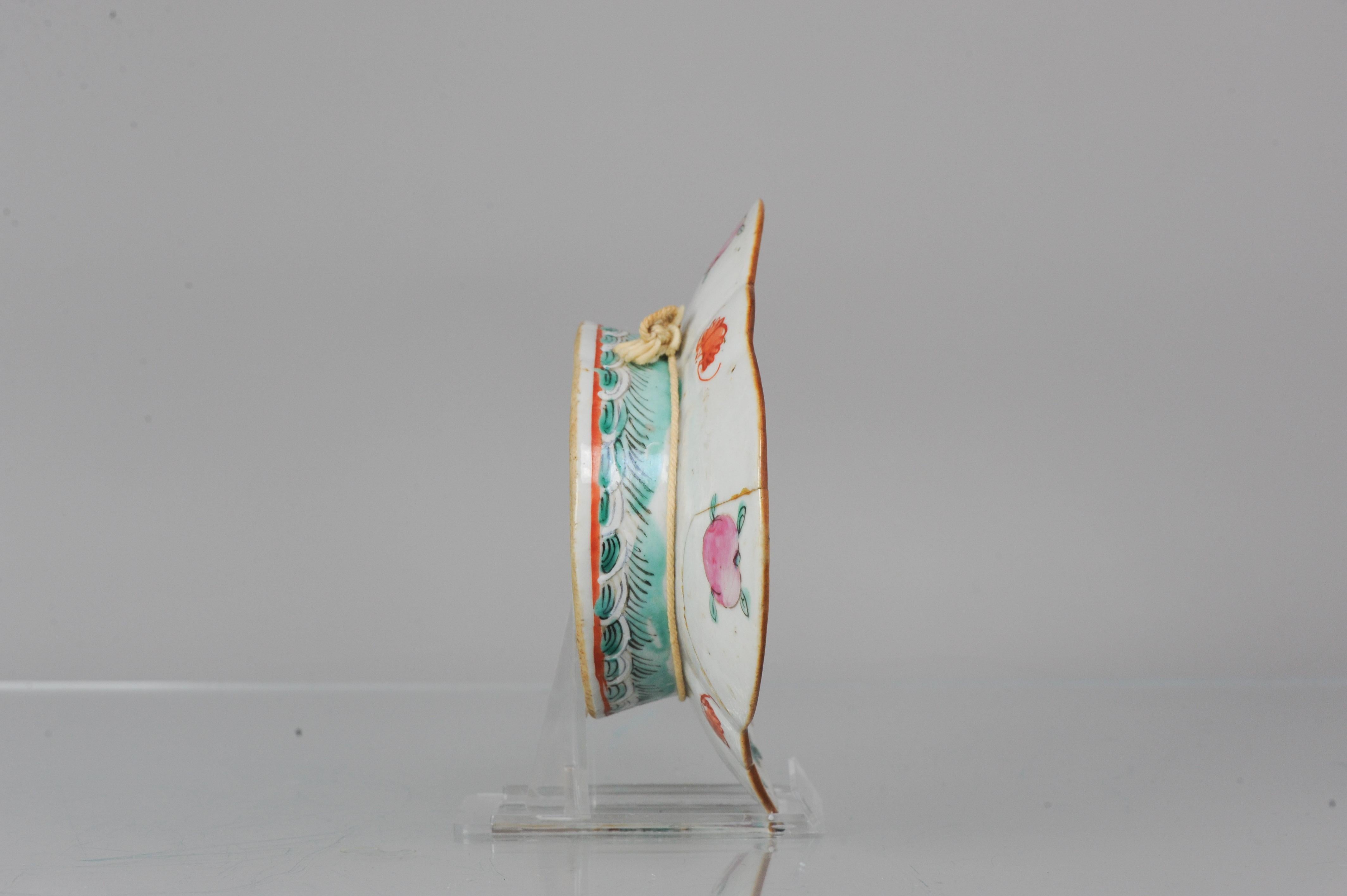 A high quality polychrome/famille rose bowl/altar dish from the 19th century. Delicate piece with unusual scene of a lotus pond.

Additional information:
Material: Porcelain & Pottery
Type: Altar Dish
Region of Origin: China
Period: 19th century