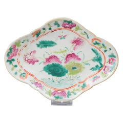Antique Tazza Bowl Qing Flowers Tongzhi / Guangxu, 19th Century