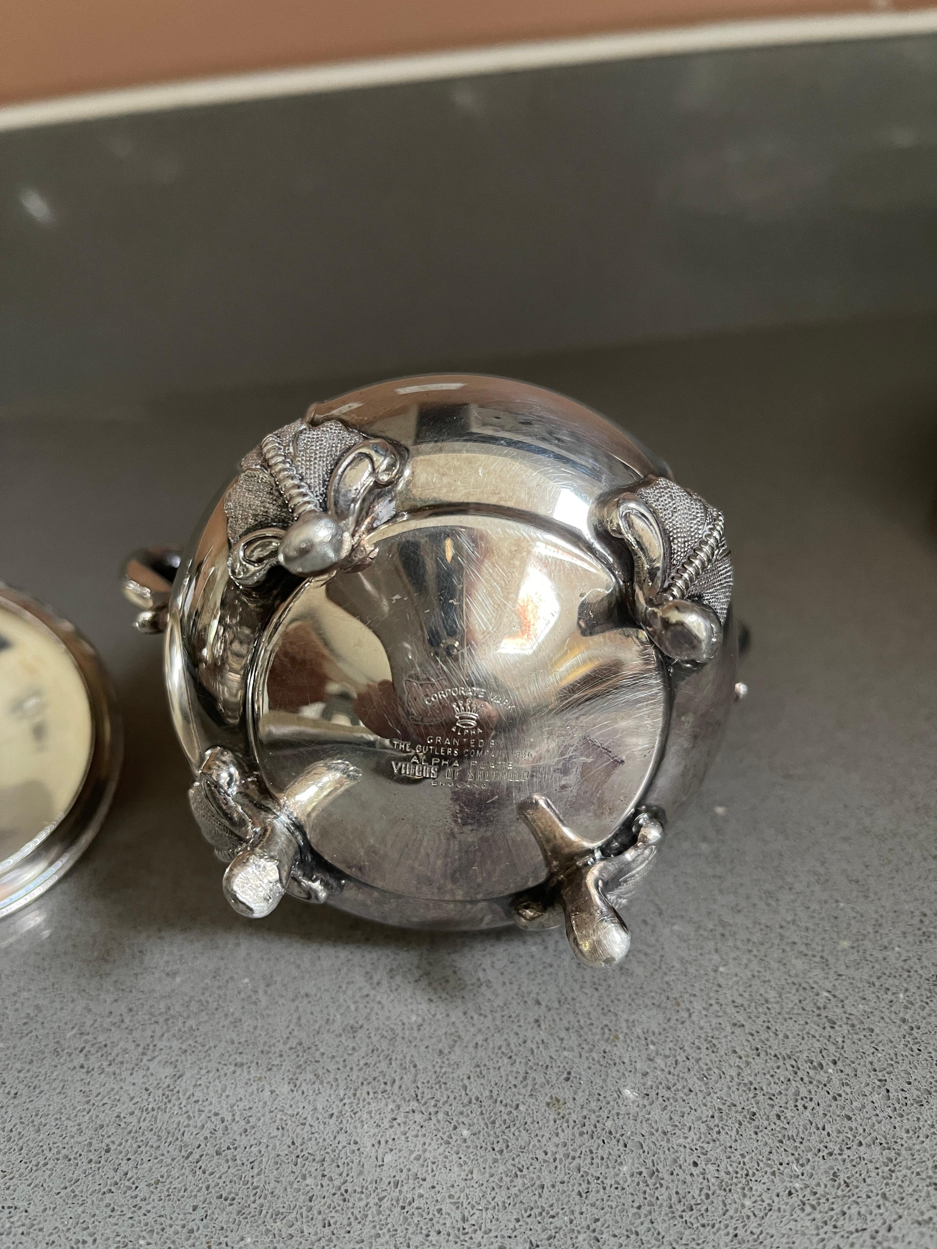 Antikes Tee-Set aus 3 Teilen, englisches Silber, Serviertablett, Wohn-Deko-Objekte  im Angebot 5