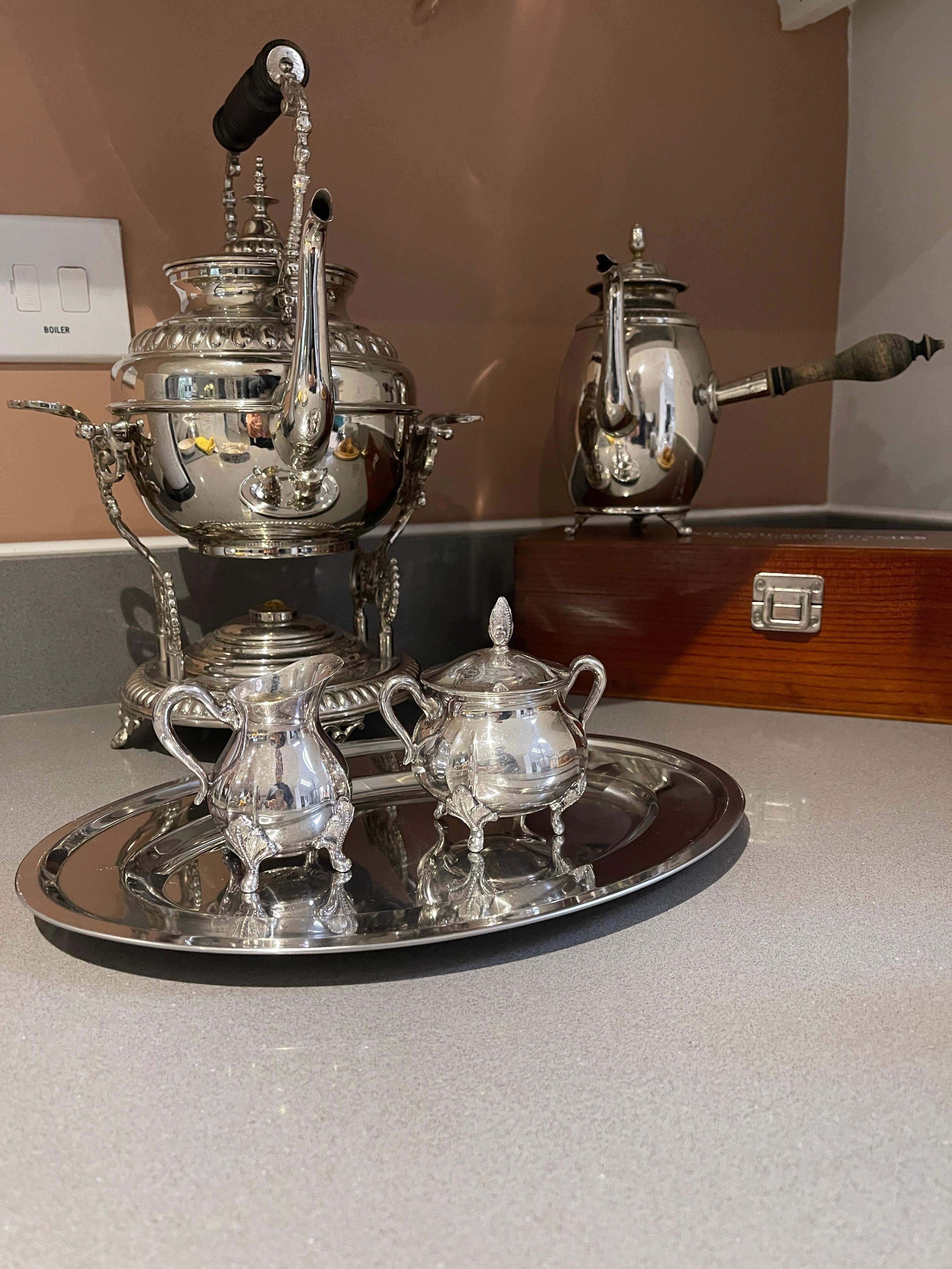 Antikes Tee-Set aus 3 Teilen, englisches Silber, Serviertablett, Wohn-Deko-Objekte  im Angebot 7