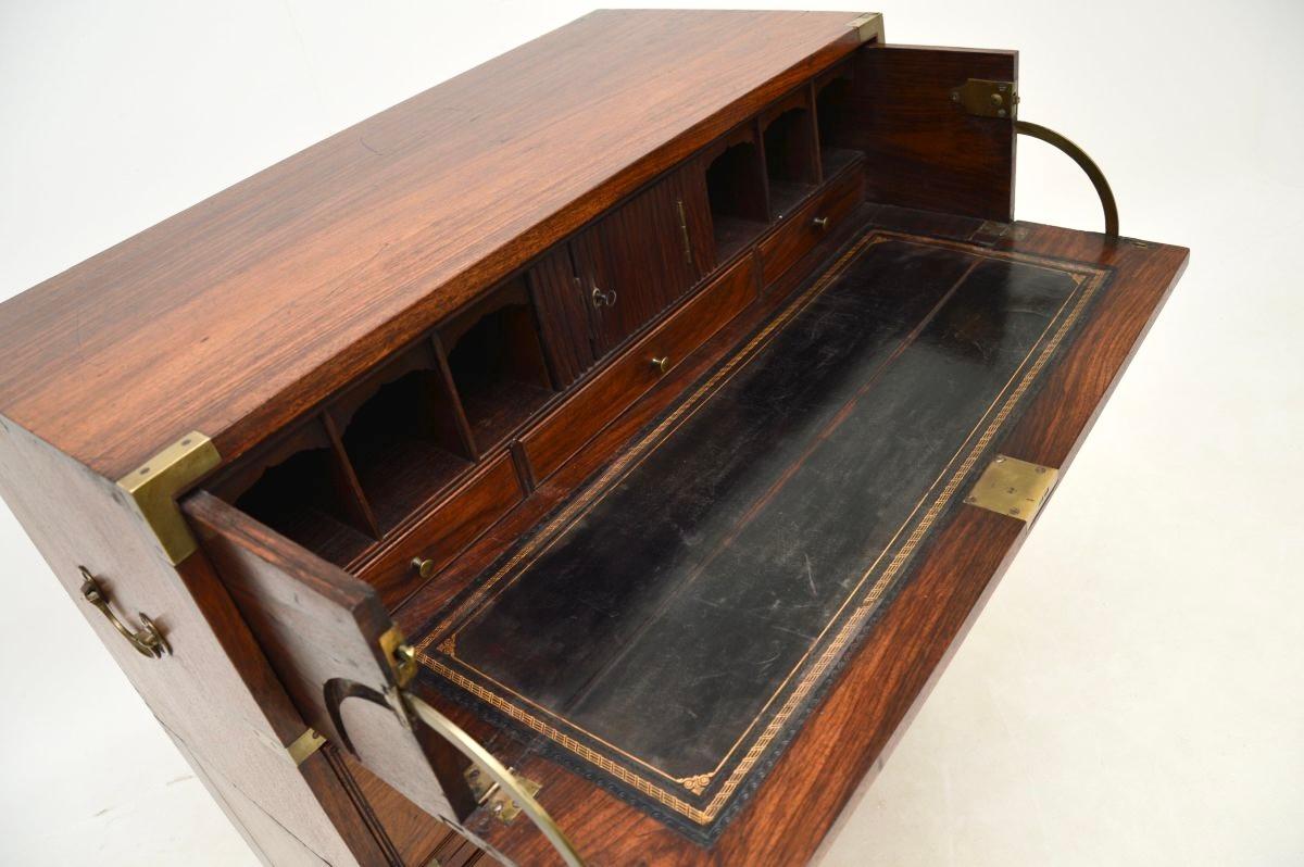 Britannico Cassettiera antica in teak Campaigner in vendita