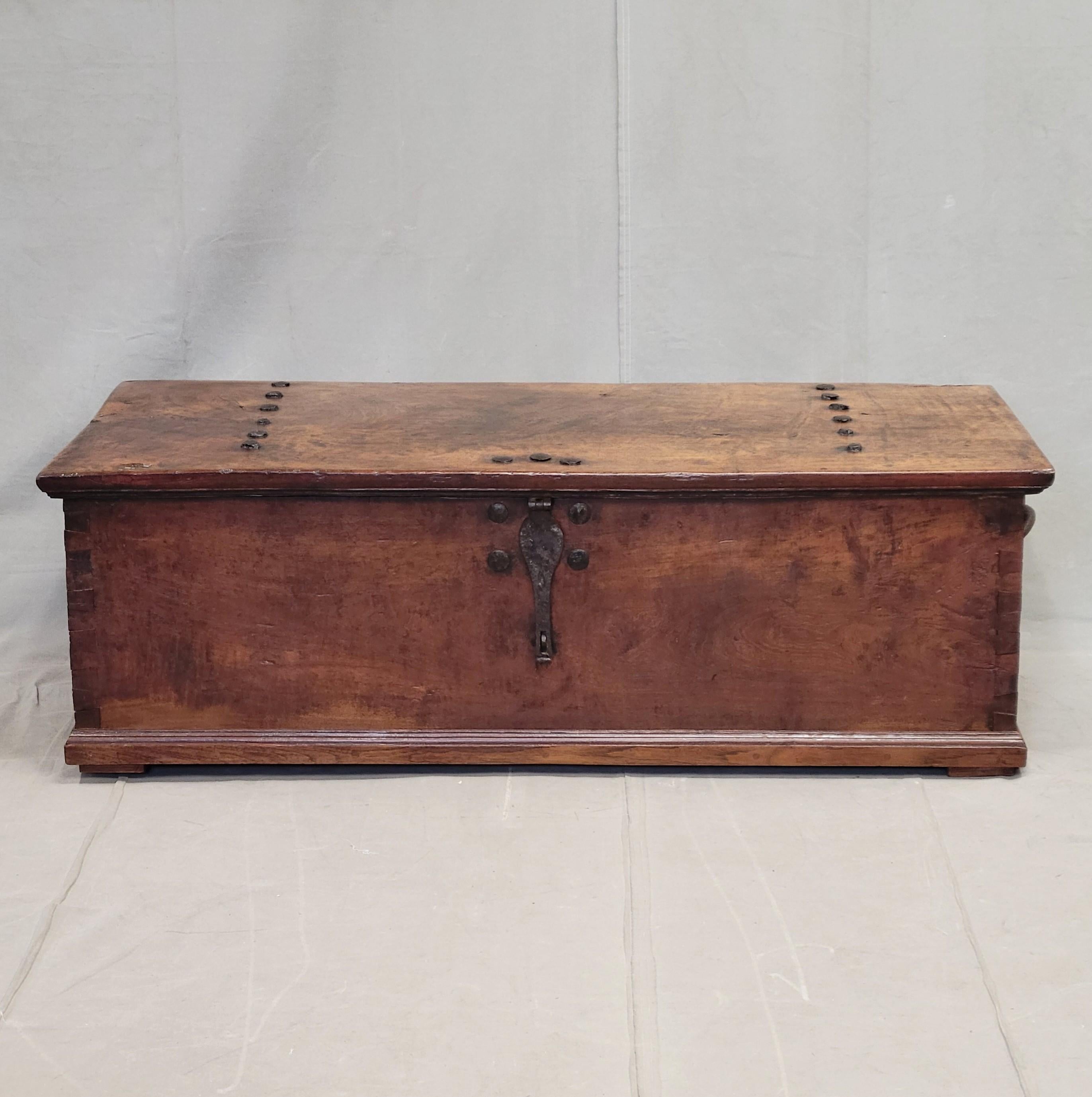A monumental and eye-catching rustic storage box from Indonesia which serves well as a coffee table. Crafted out of single 1.5