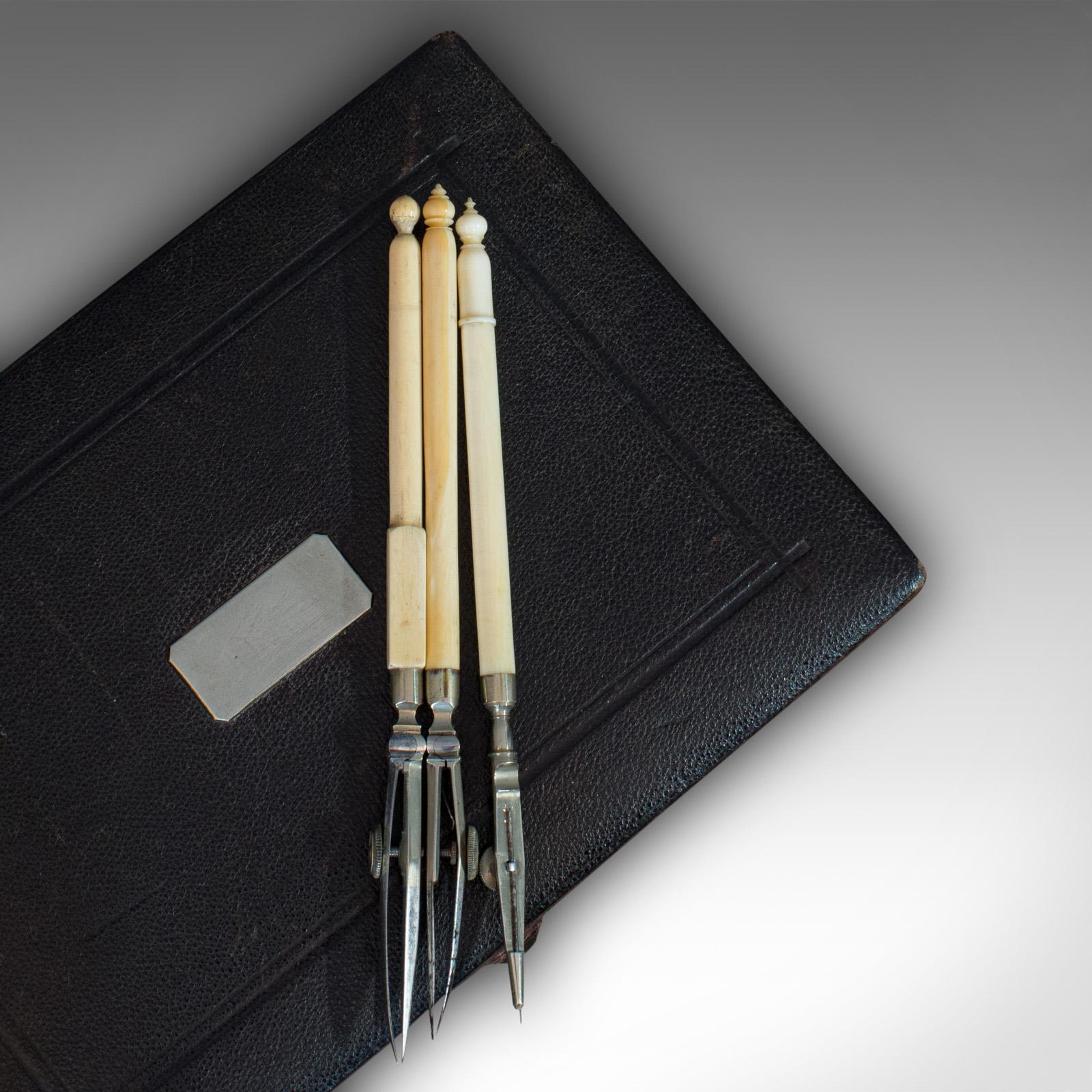 Antique Technical Drawing Set, Cartographer, Architect, Harling of London, 1900 In Good Condition In Hele, Devon, GB