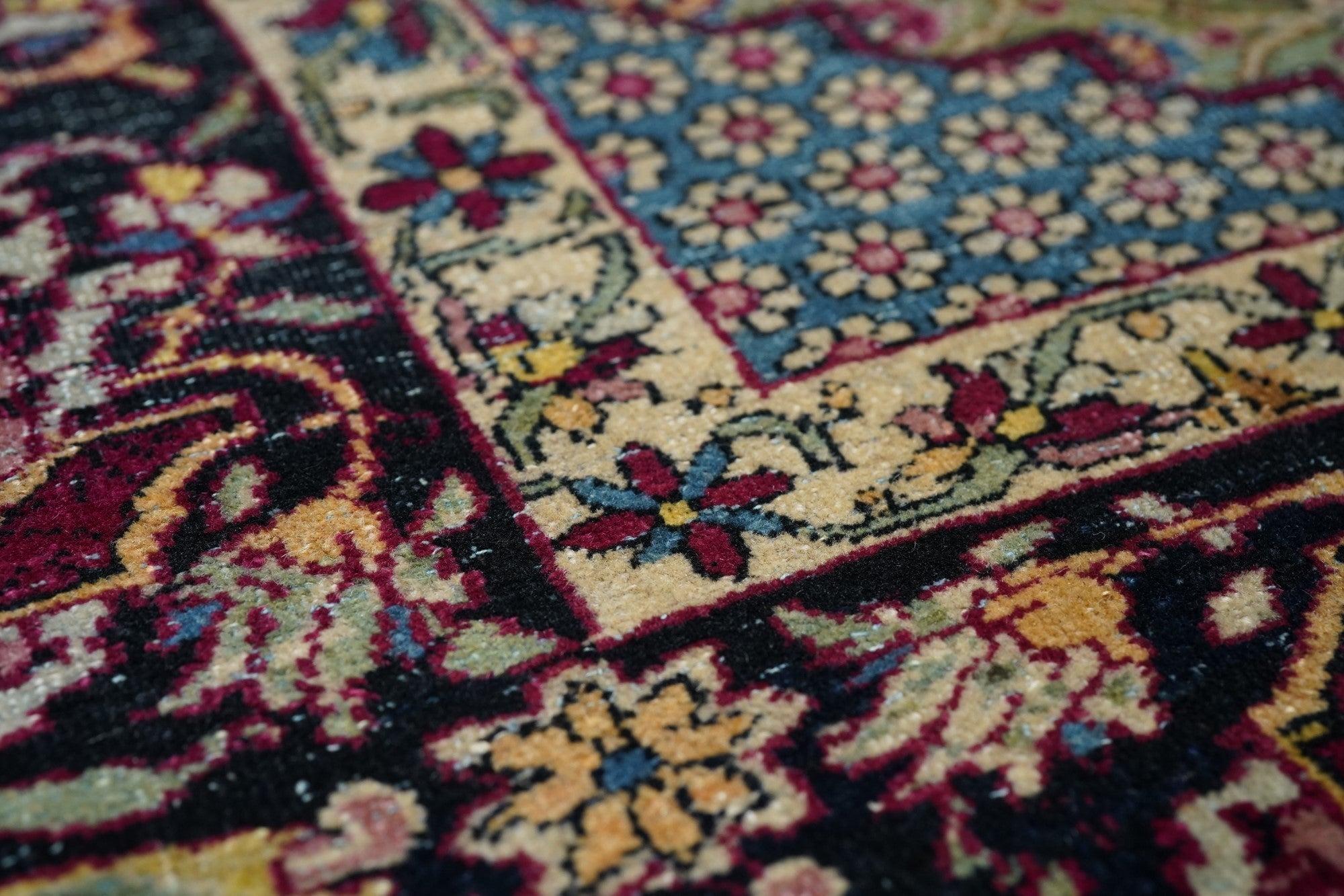 Antiker Teheran-Teppich 4'7'' x 6'5'' im Zustand „Gut“ im Angebot in New York, NY