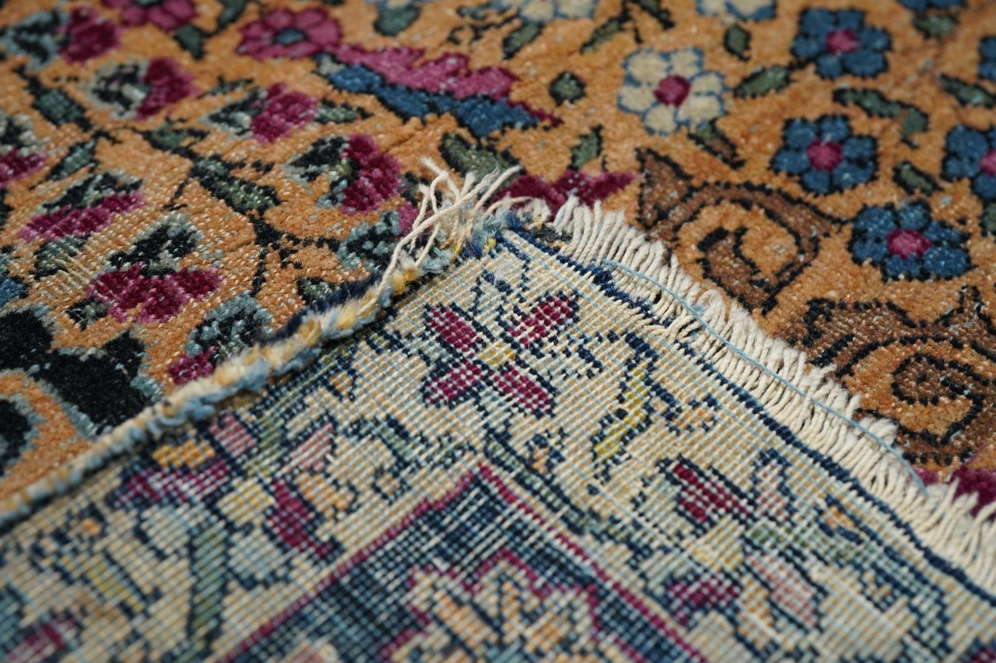 Antiker Teheran-Teppich 4'7'' x 6'5'' (19. Jahrhundert) im Angebot