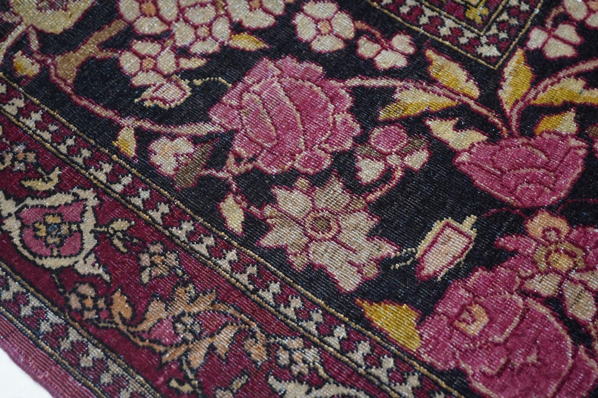 Antiker Teheran-Teppich 9' x 12'9'' im Zustand „Gut“ im Angebot in New York, NY