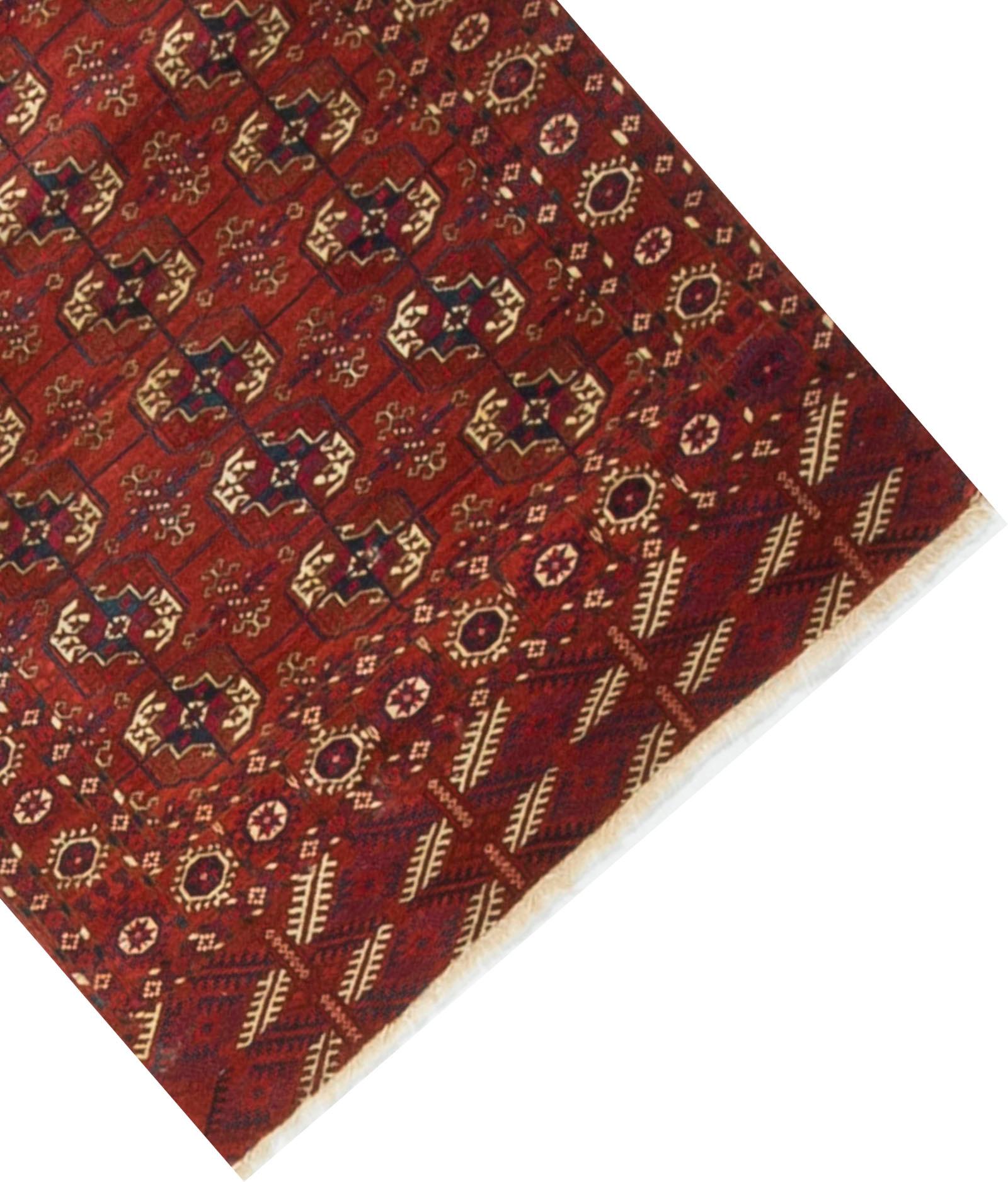 Antiker Tekke-Bokhara-Teppich, um 1890, 3'7 x 4'7. (Handgewebt) im Angebot