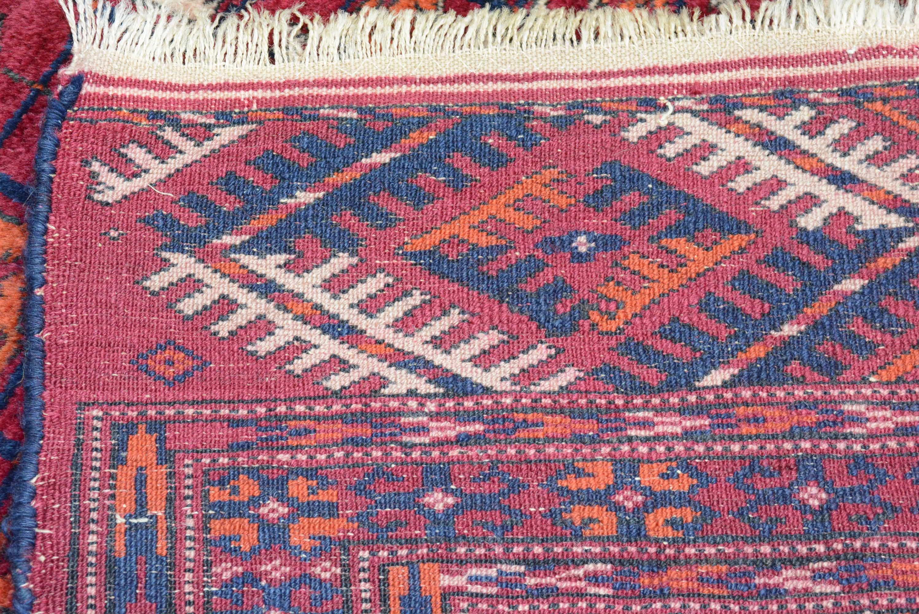 Antique Tekke Bokhara Rug In Excellent Condition For Sale In Closter, NJ