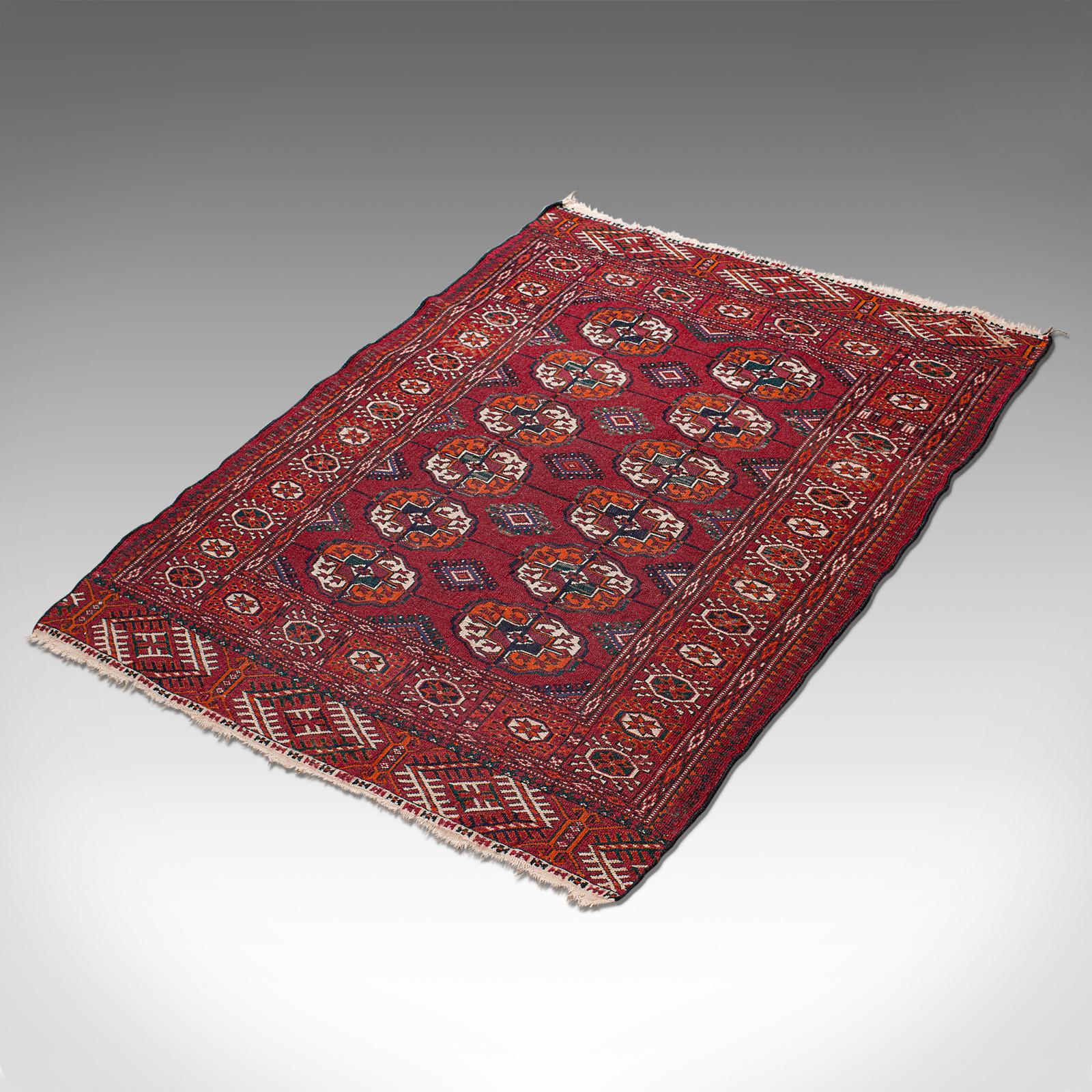 Antique Tekke Bokhara Rug, Middle Eastern, Nomadic, Turkoman, Carpet, circa 1900 In Good Condition In Hele, Devon, GB