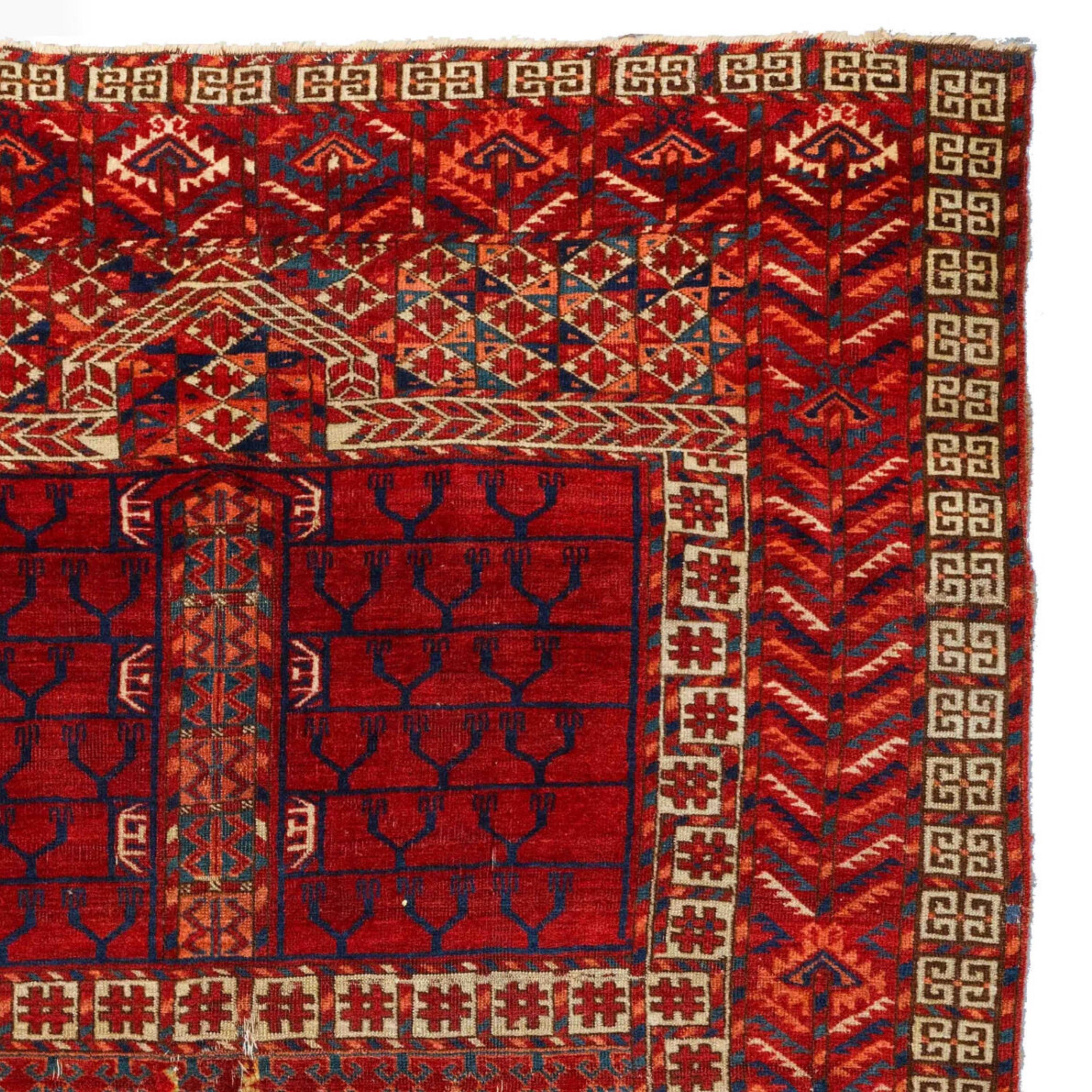 Antique Tekke Ensi - Middle of 19th Century Turkmen Tekke Ensi, Antique Rug In Good Condition For Sale In Sultanahmet, 34