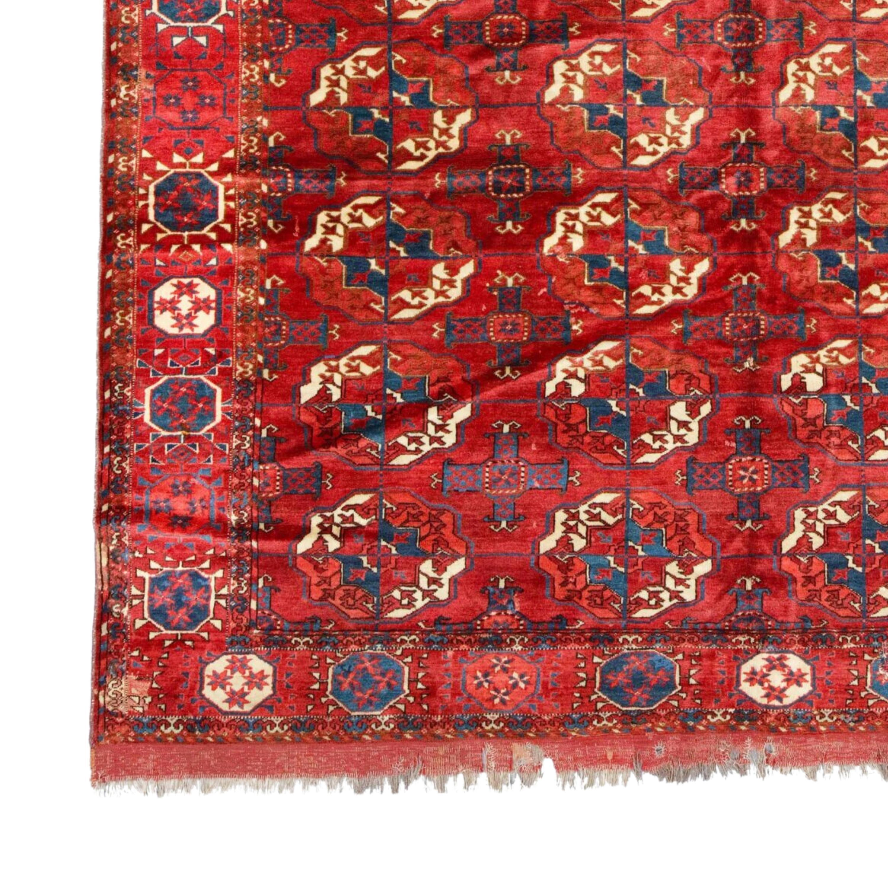 Middle of 19th Century Central Asia Turkmen Tekke Main Rug
Size 197 x 260 cm

Own this magnificent 19th century Turkmen Tekke Main carpet and step into a world where history and art meet. Each thread that makes up this masterpiece weaves a story of