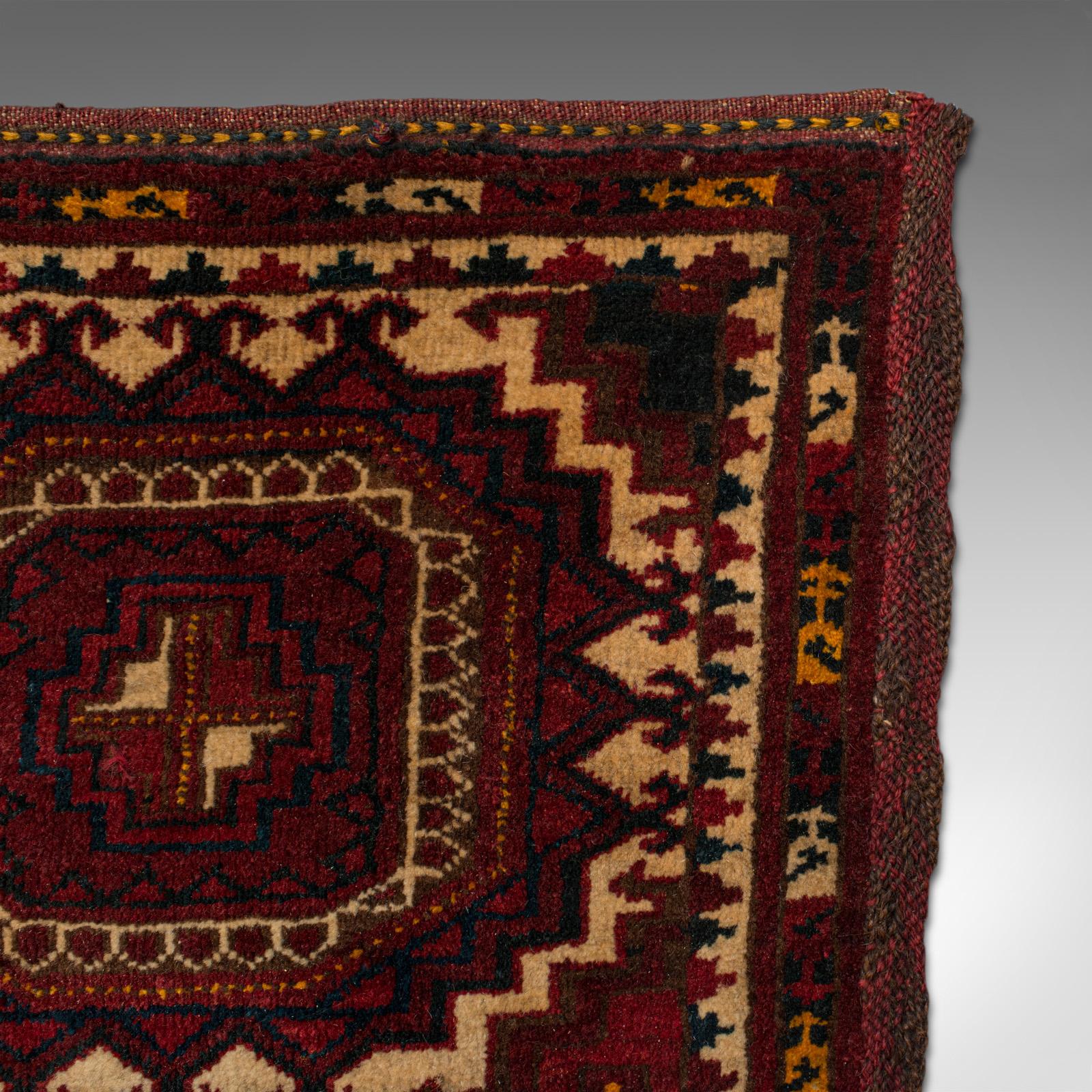 Ancien sac de tente Tekke Torba caucasien tissé, décoratif mural, 1900 en vente 1