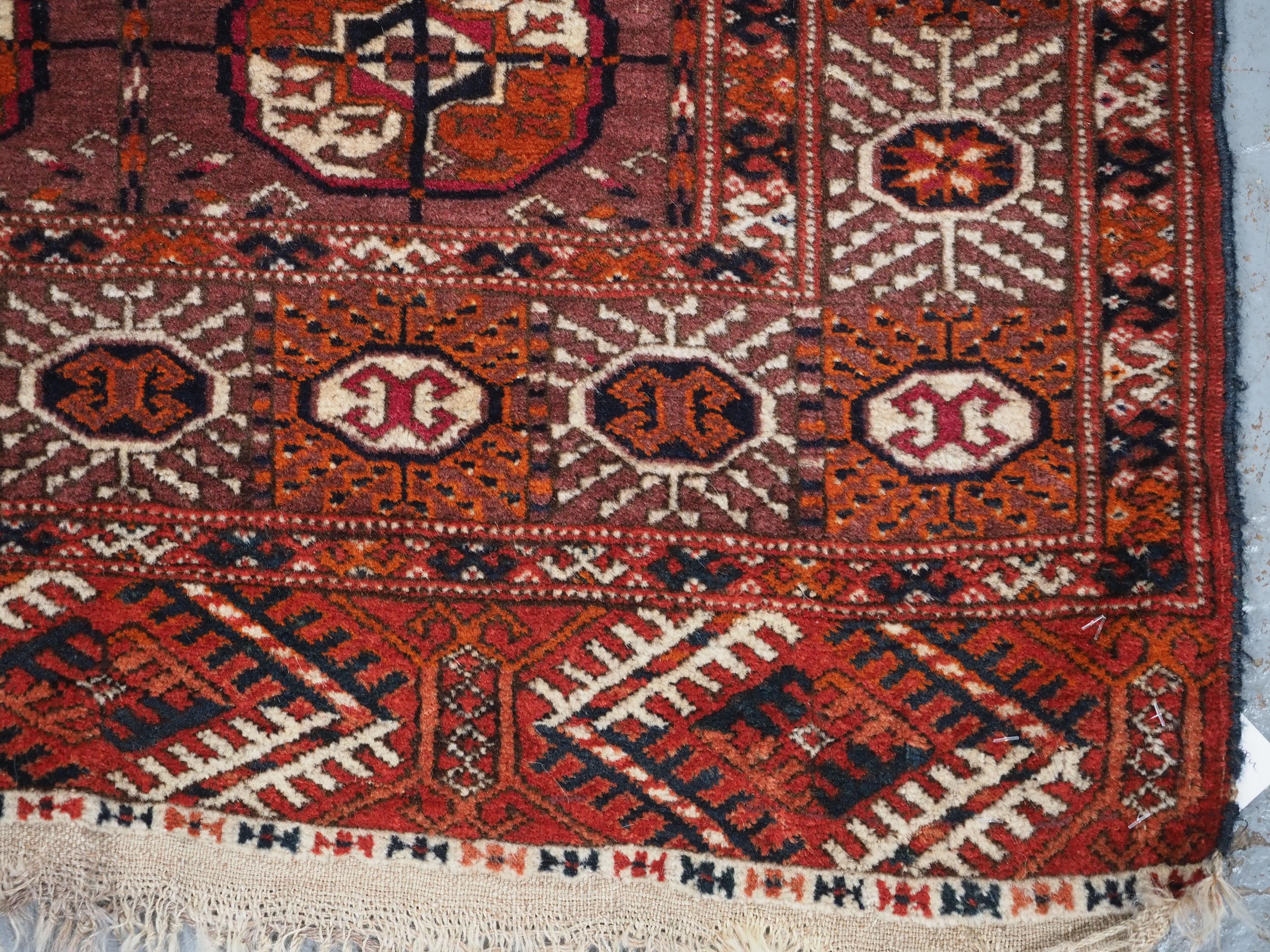Antique Tekke Turkmen ‘dip khali’ rug with scarce aubergine ground colour, 1900. For Sale 5