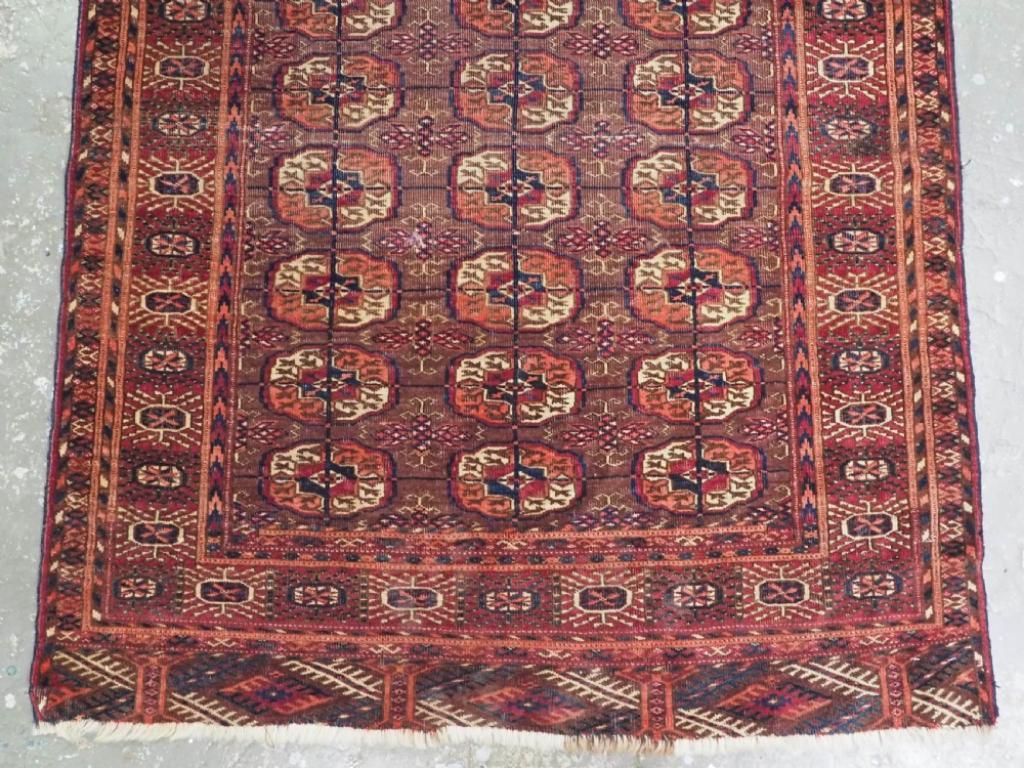 Antique Tekke Turkmen Dowry Rug, Cochineal Dye, Circa 1900 In Good Condition For Sale In Moreton-In-Marsh, GB