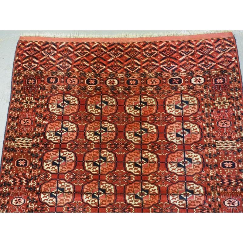 Turkmène Tapis turkmène Tekke « Dowry » ancien, de petite taille et très fin tissage, vers 1870/80 en vente